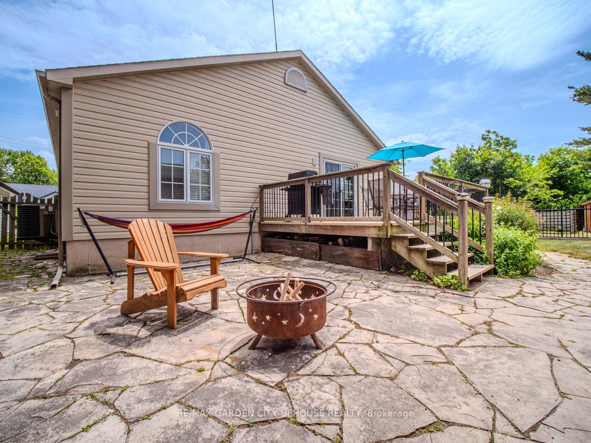 Photo 21 of 55 Tecumseh Street, St. Catharines, Bunting/Linwell — HOMEH