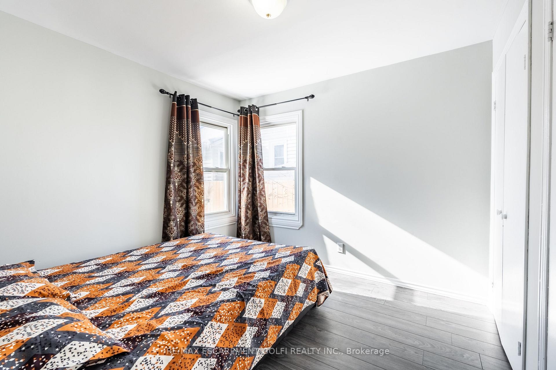 Photo 19 of 19 Weston Road, St. Catharines, Western Hill — HOMEH