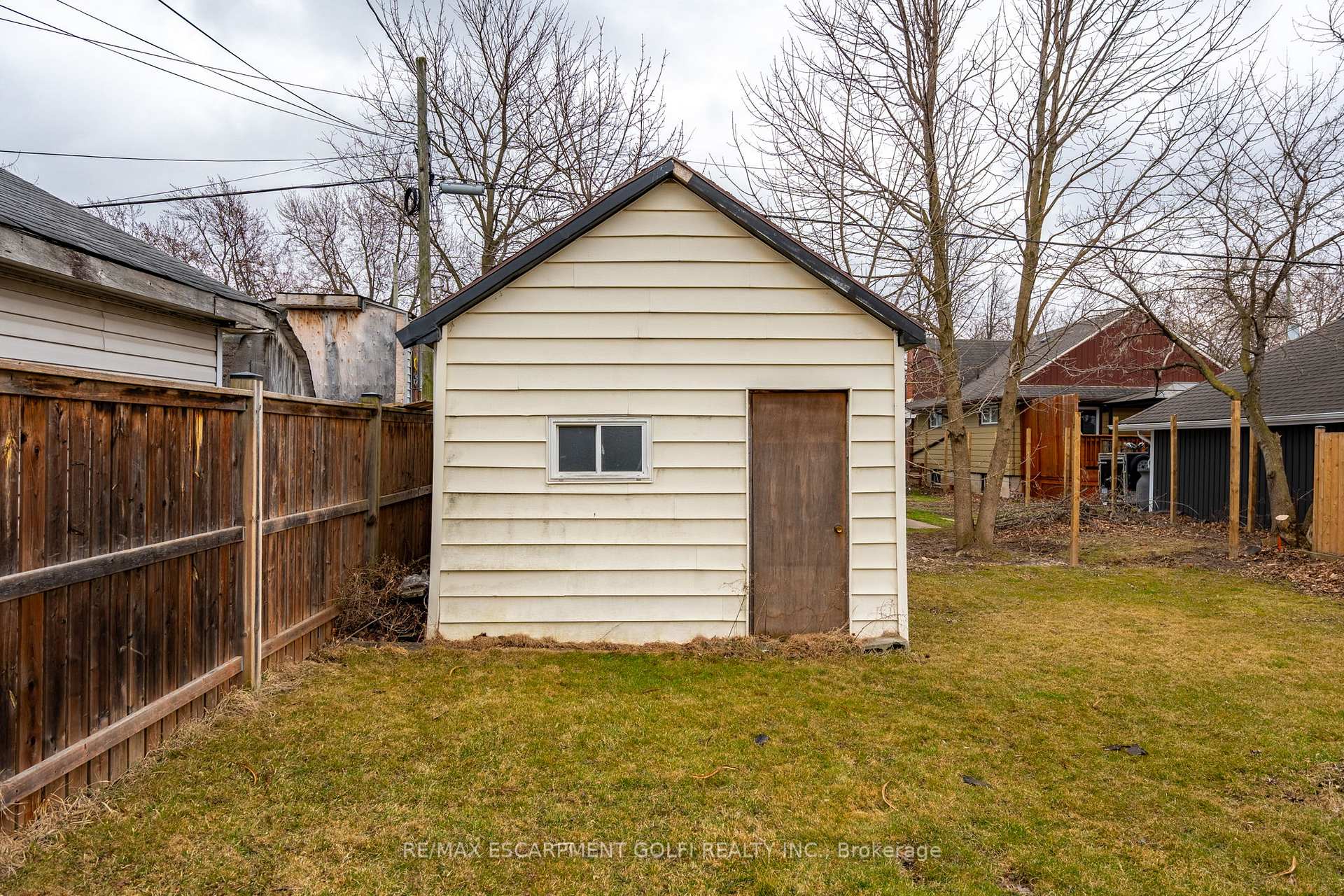 Photo 29 of 19 Weston Road, St. Catharines, Western Hill — HOMEH