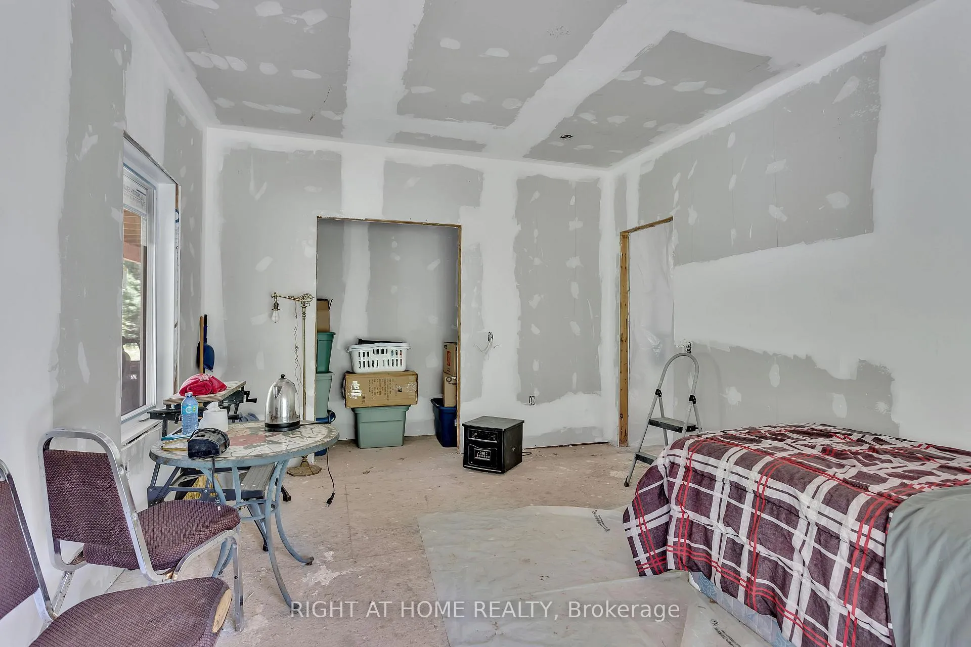 Photo 9 of 1662 County Road 40, Douro-Dummer — HOMEH