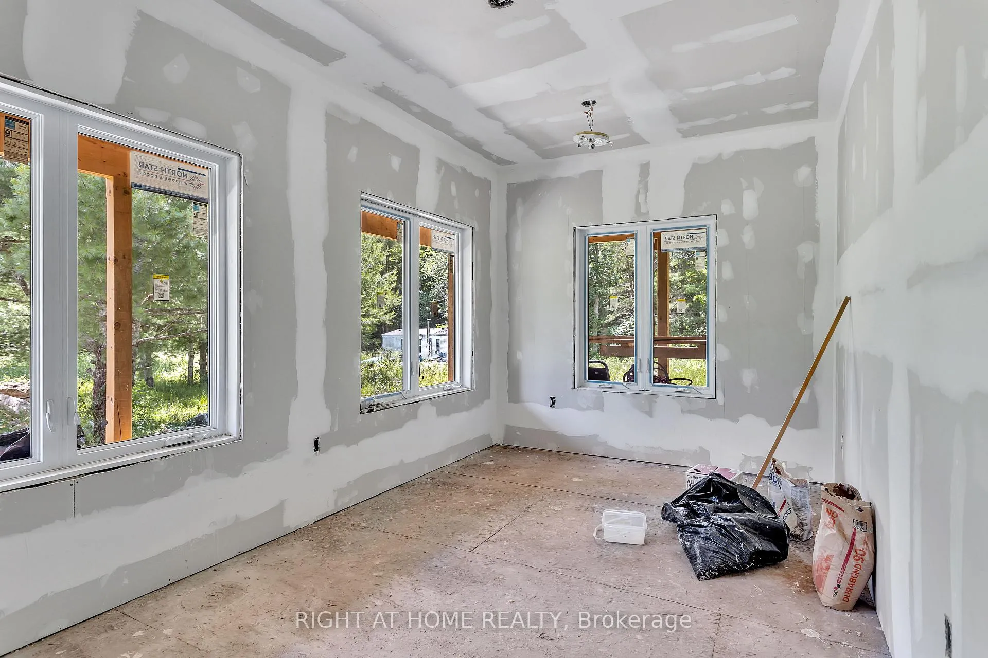 Photo 11 of 1662 County Road 40, Douro-Dummer — HOMEH
