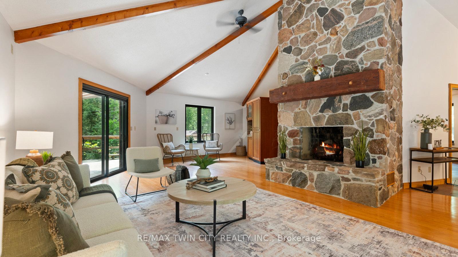 Photo 7 of 520 Blue Lake Road, Brant, South Dumfries — HOMEH