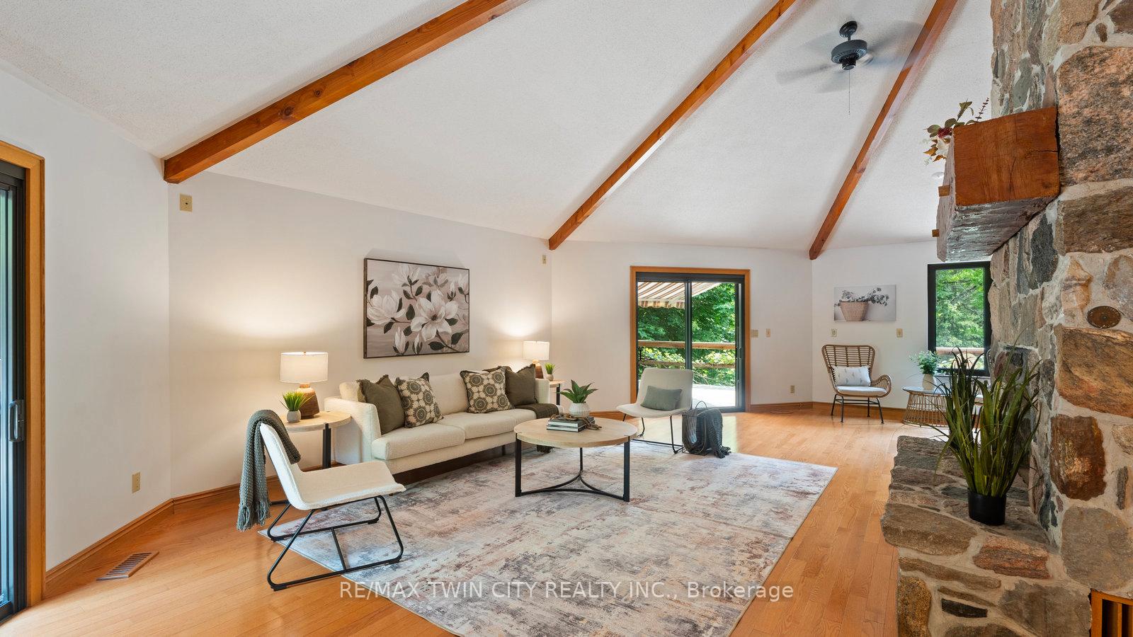 Photo 5 of 520 Blue Lake Road, Brant, South Dumfries — HOMEH