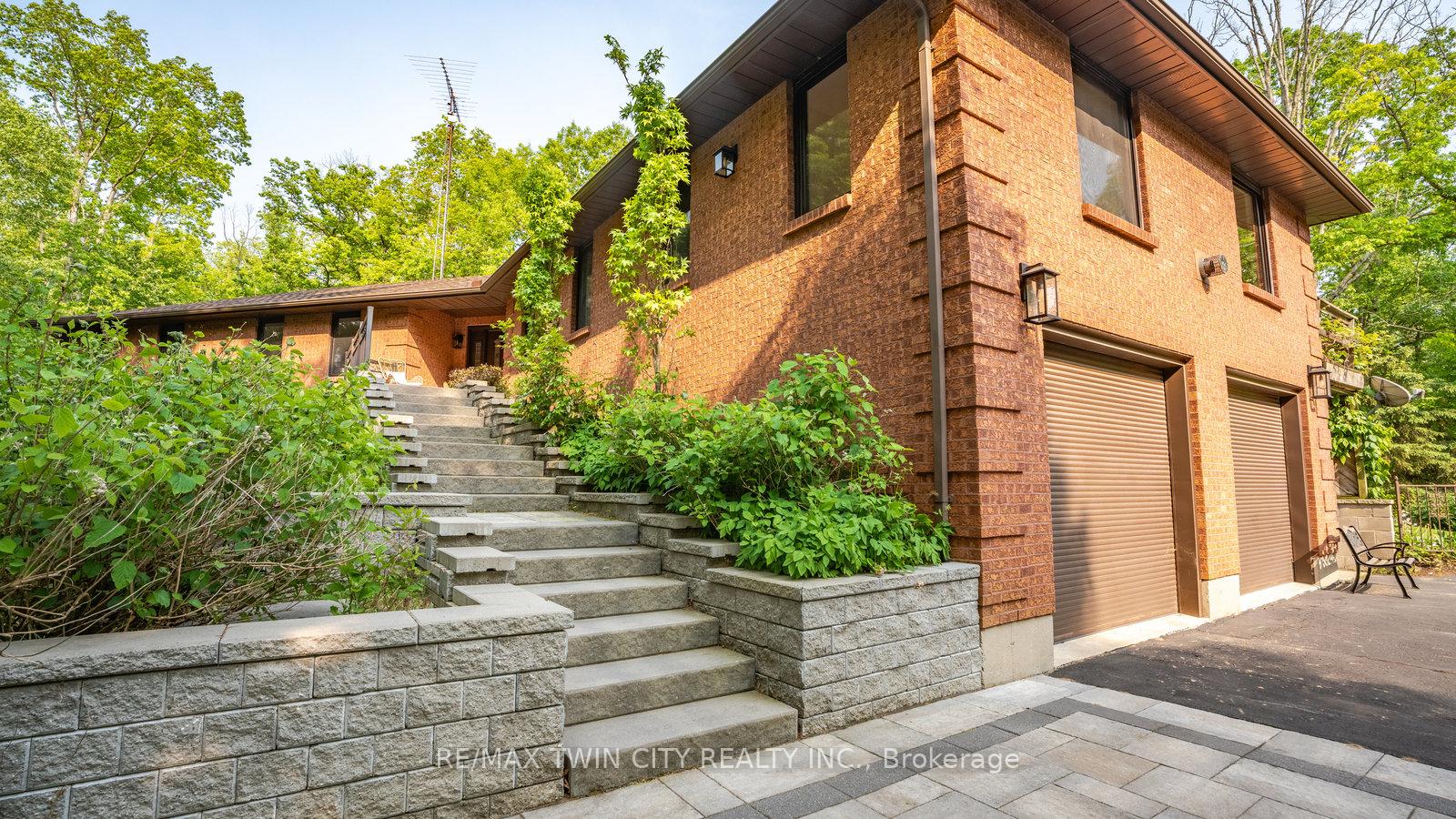 Photo 44 of 520 Blue Lake Road, Brant, South Dumfries — HOMEH