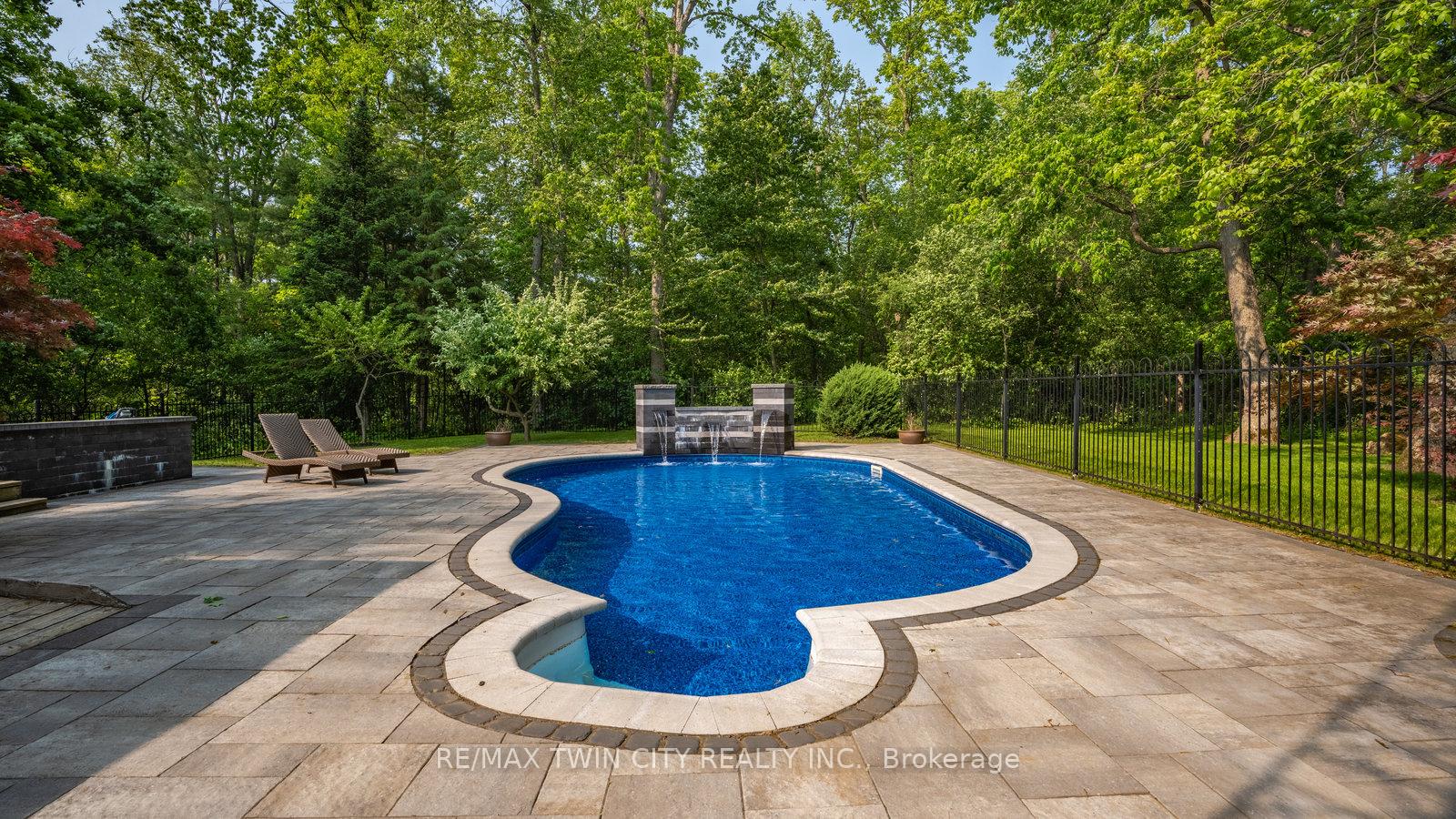 Photo 35 of 520 Blue Lake Road, Brant, South Dumfries — HOMEH