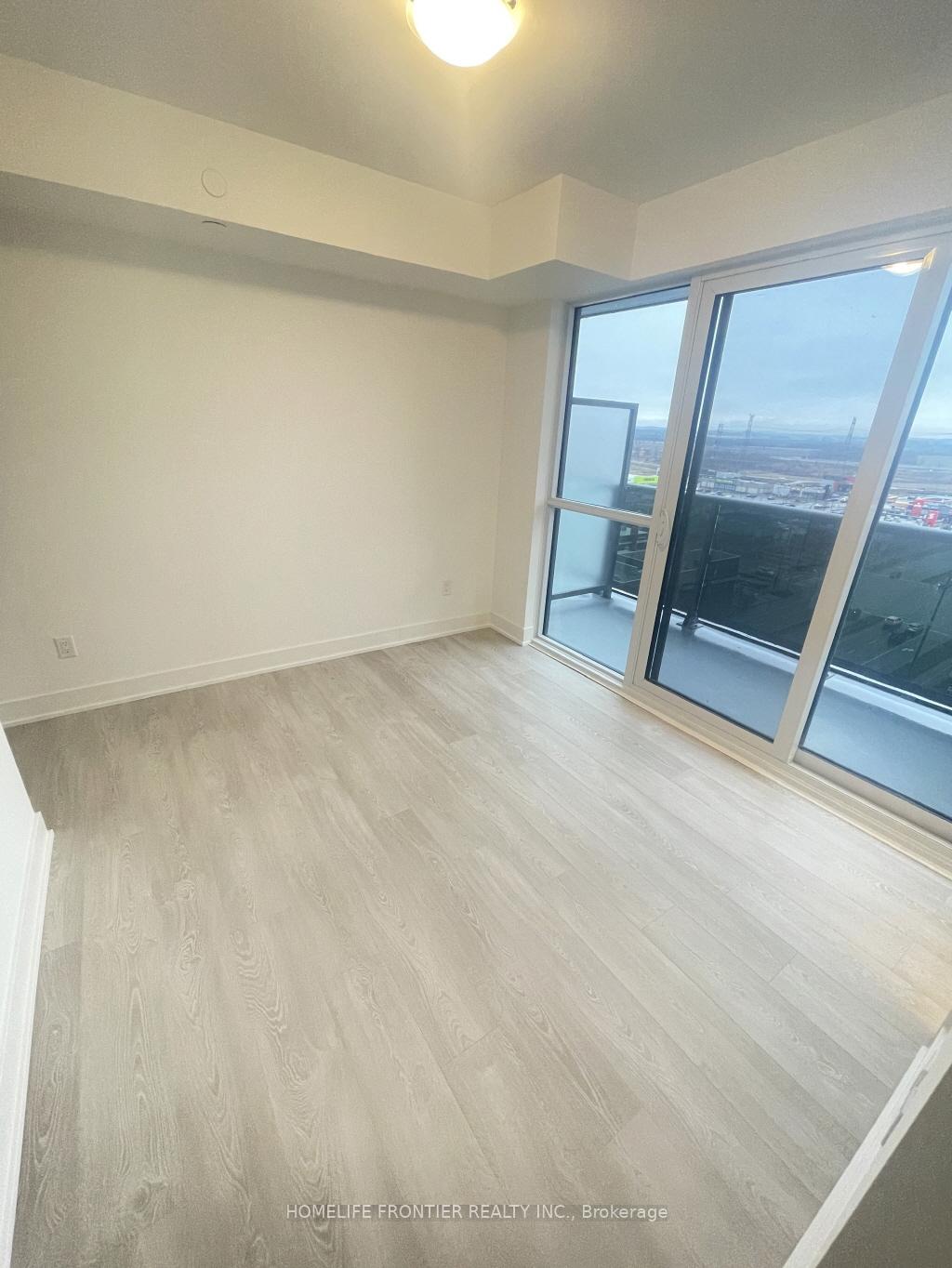 Photo 14 of Unit 1417, 2545 Simcoe Street N, Oshawa, Windfields — HOMEH