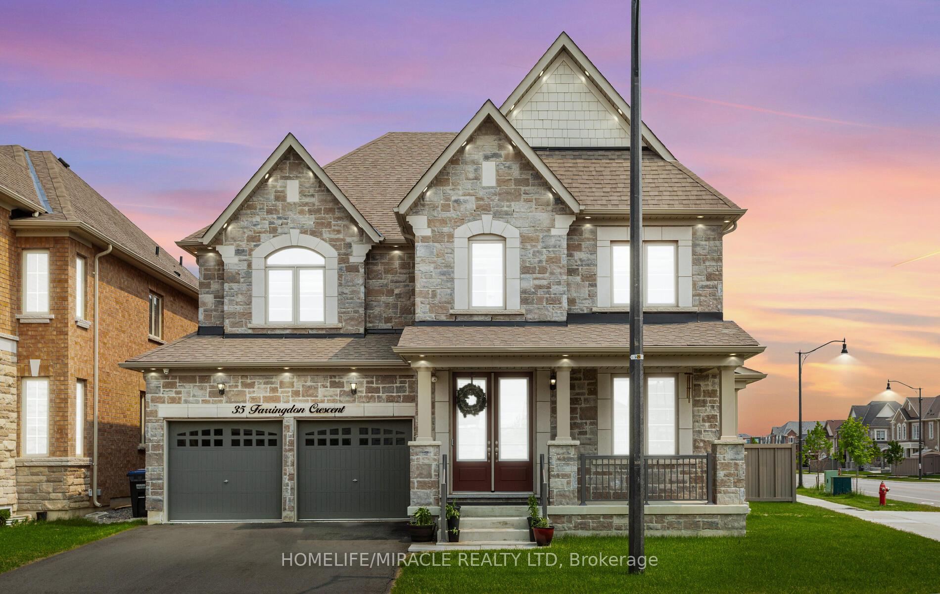 Front of 35 Farringdon Crescent