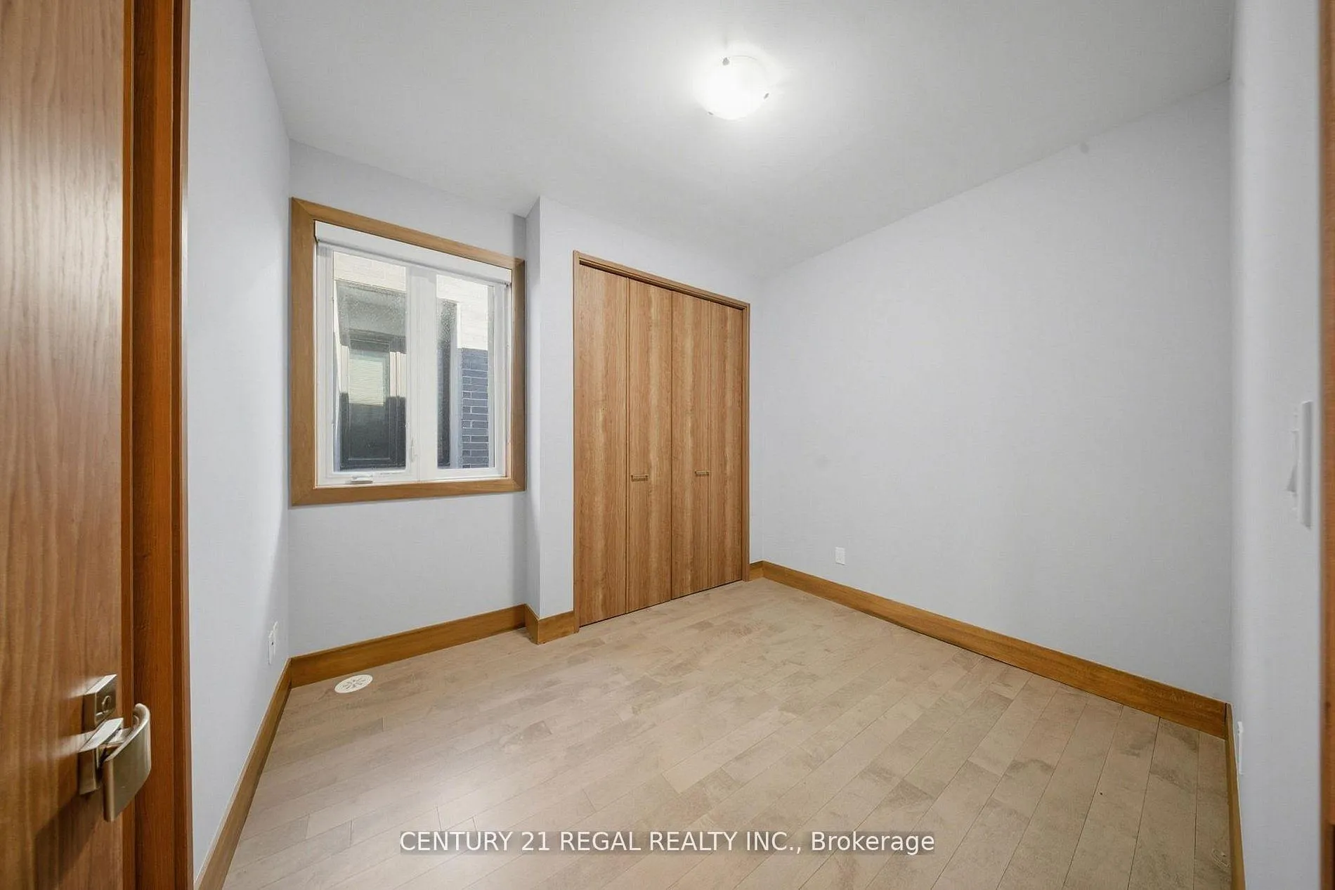 Photo 20 of 28A Twenty First Street, Etobicoke, Long Branch — HOMEH