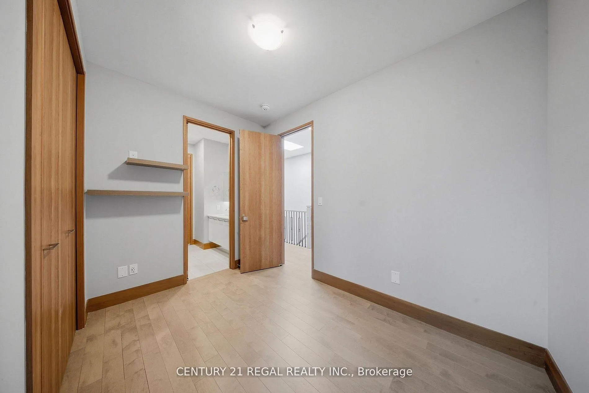 Photo 25 of 28A Twenty First Street, Etobicoke, Long Branch — HOMEH