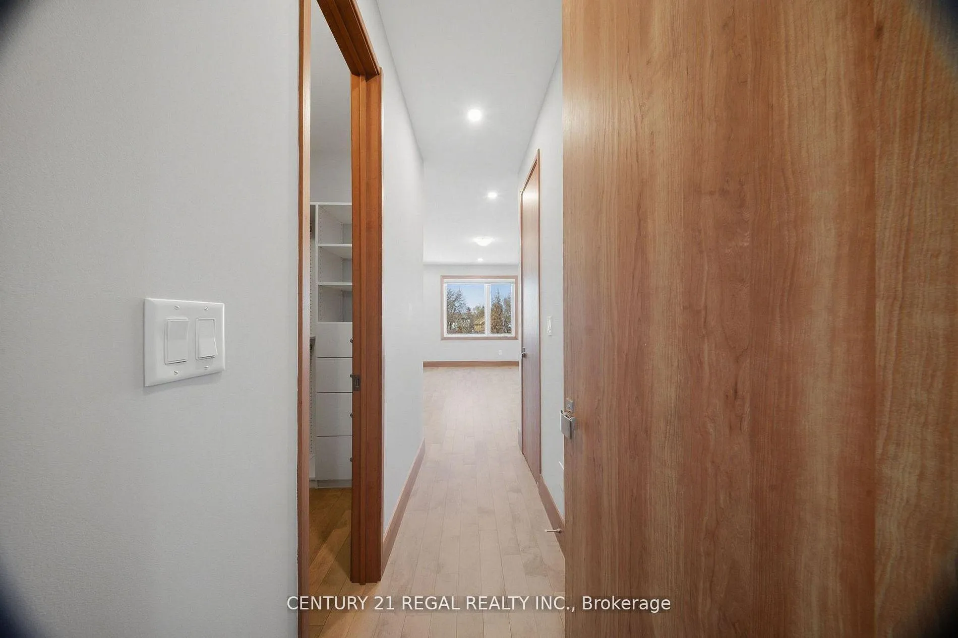 Photo 26 of 28A Twenty First Street, Etobicoke, Long Branch — HOMEH
