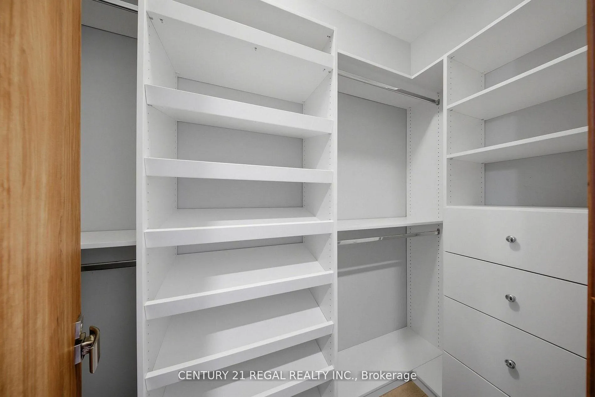 Photo 31 of 28A Twenty First Street, Etobicoke, Long Branch — HOMEH