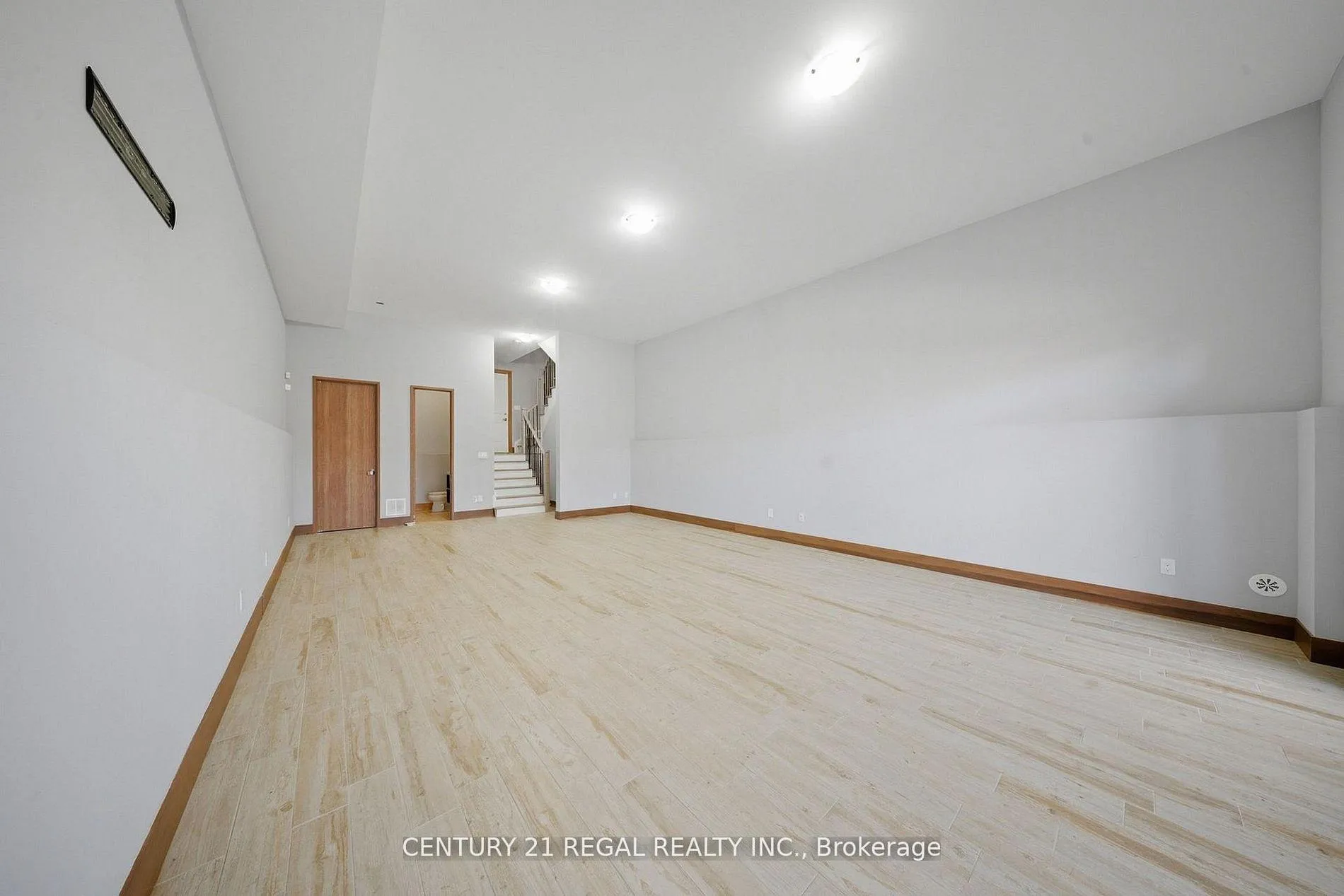 Photo 33 of 28A Twenty First Street, Etobicoke, Long Branch — HOMEH