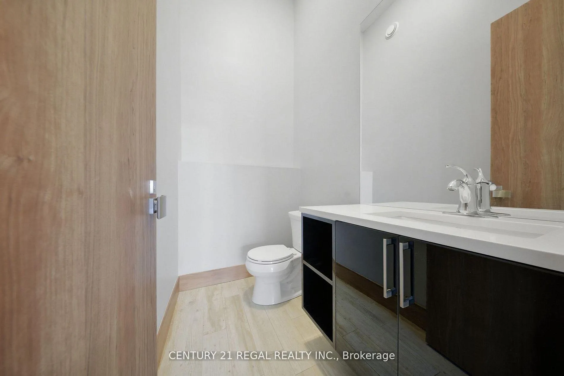 Photo 35 of 28A Twenty First Street, Etobicoke, Long Branch — HOMEH