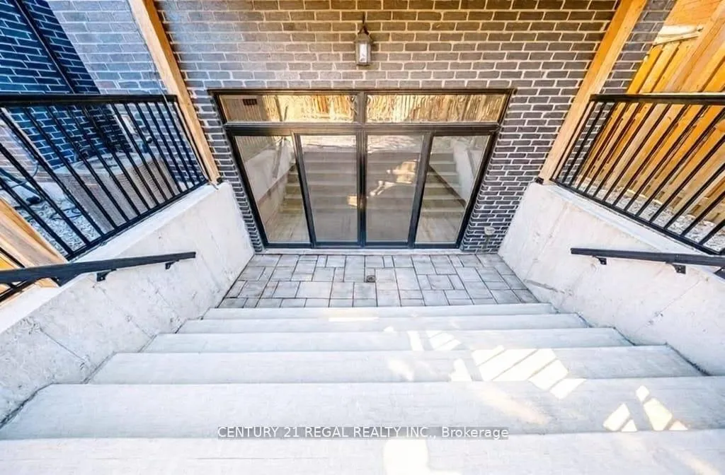 Photo 36 of 28A Twenty First Street, Etobicoke, Long Branch — HOMEH