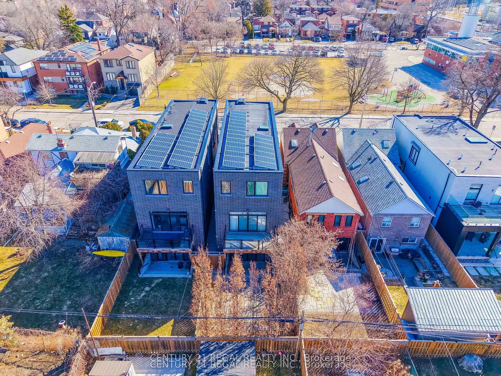 Photo 40 of 28A Twenty First Street, Etobicoke, Long Branch — HOMEH