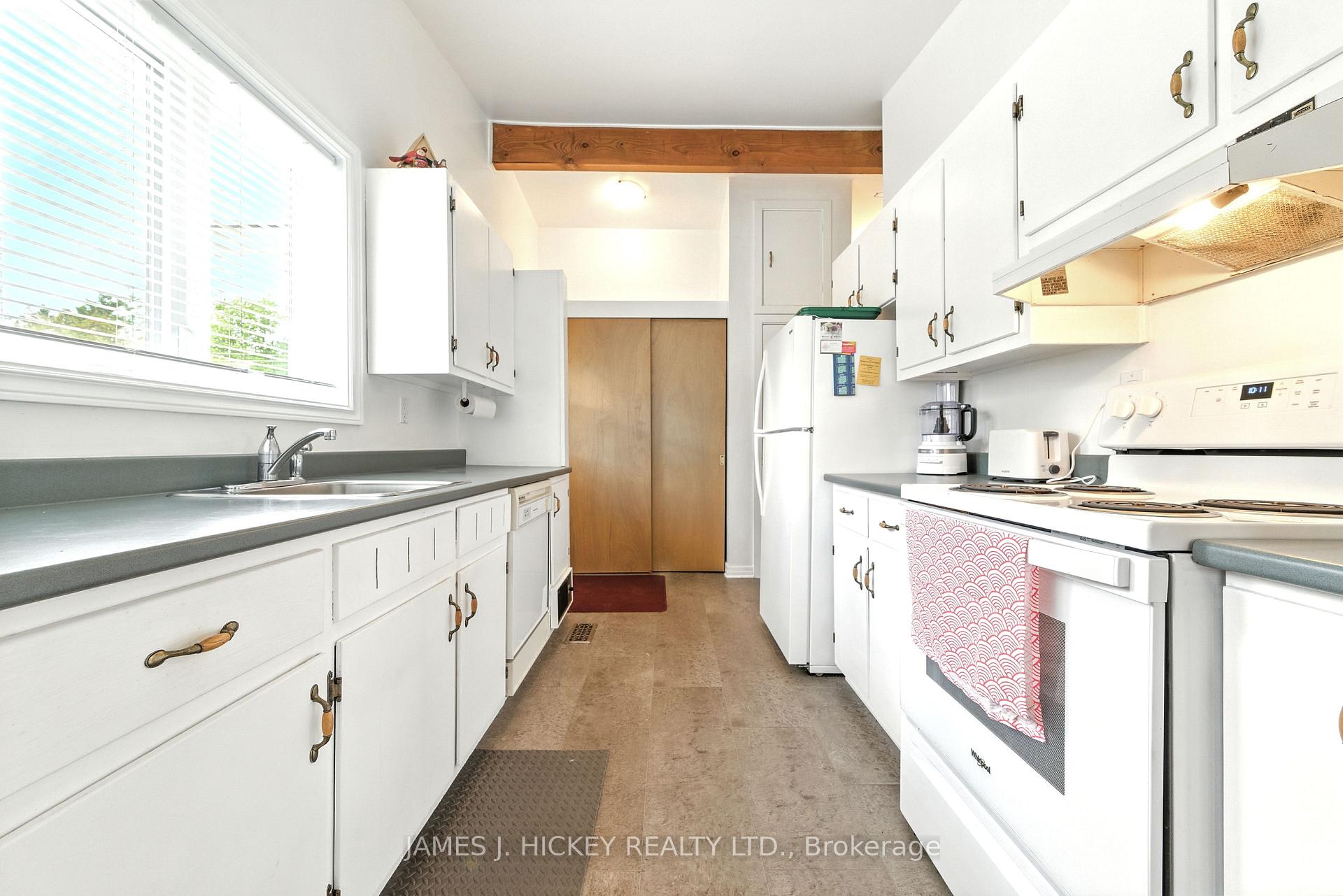 Photo 14 of 100 Maple Street, Deep River, Deep River — HOMEH