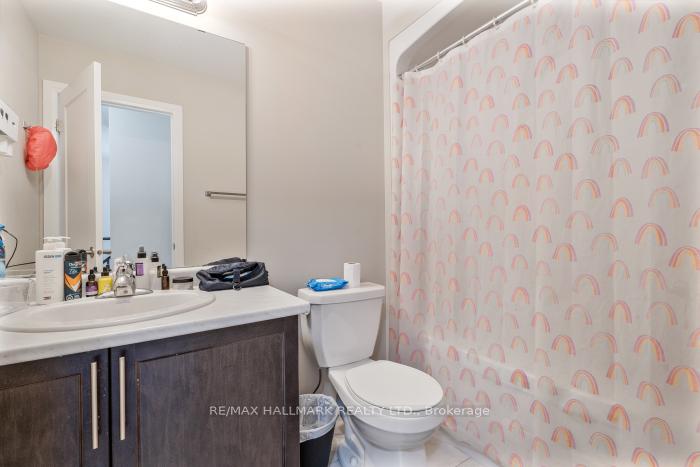 Photo 13 of 299 Dalgleish Trail, Hamilton, Rural Glanbrook — HOMEH