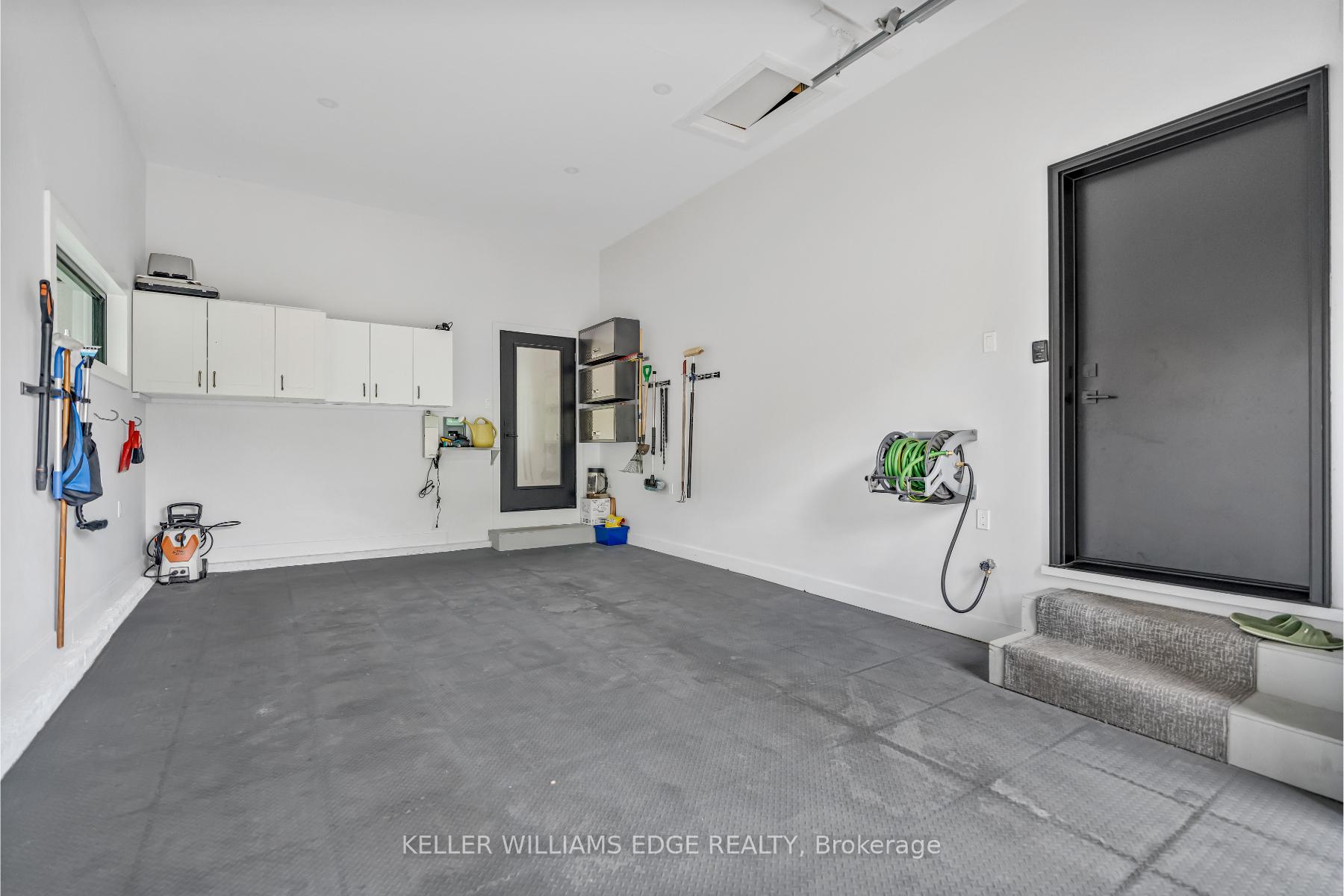 Photo 80 of 5 Carl Crescent, Hamilton, Waterdown — HOMEH