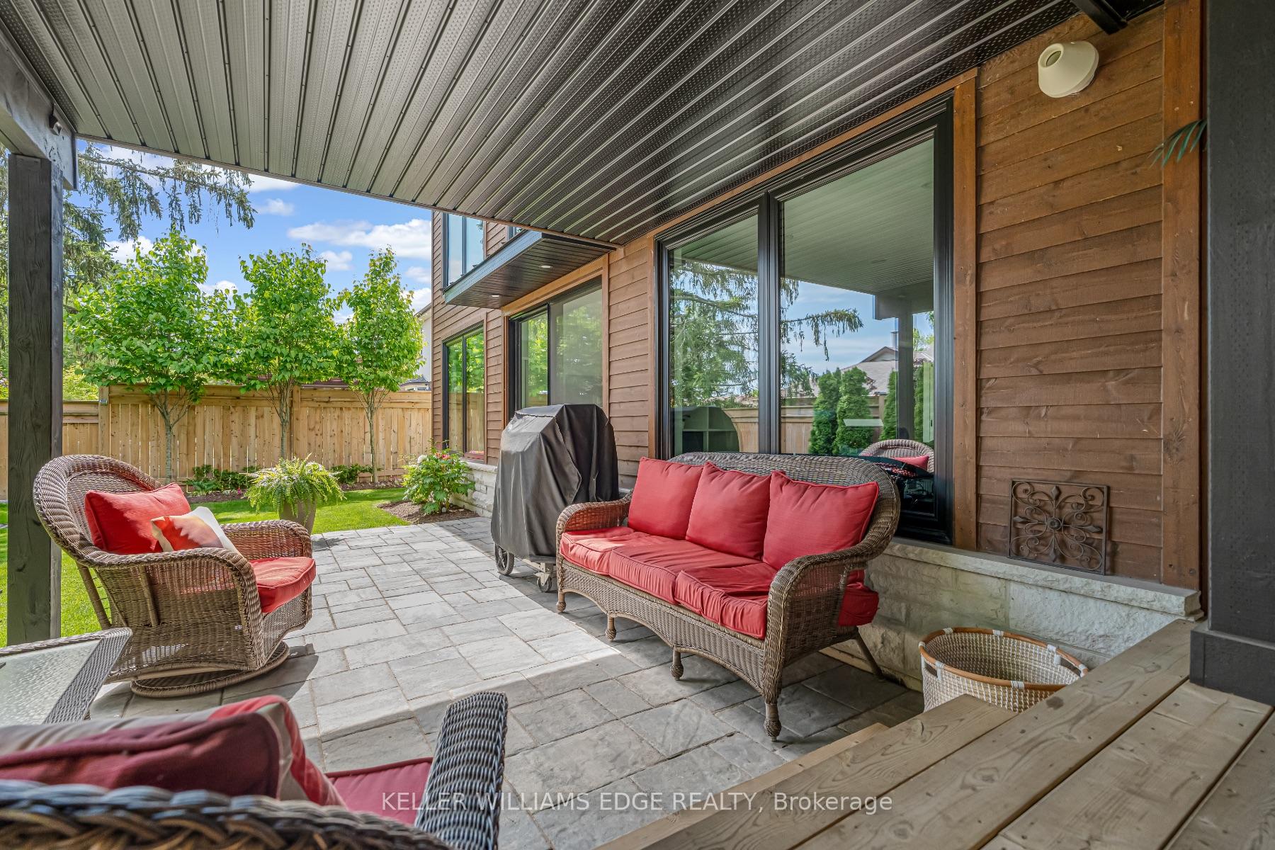 Photo 93 of 5 Carl Crescent, Hamilton, Waterdown — HOMEH