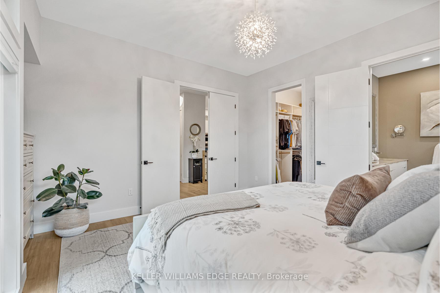 Photo 45 of 5 Carl Crescent, Hamilton, Waterdown — HOMEH