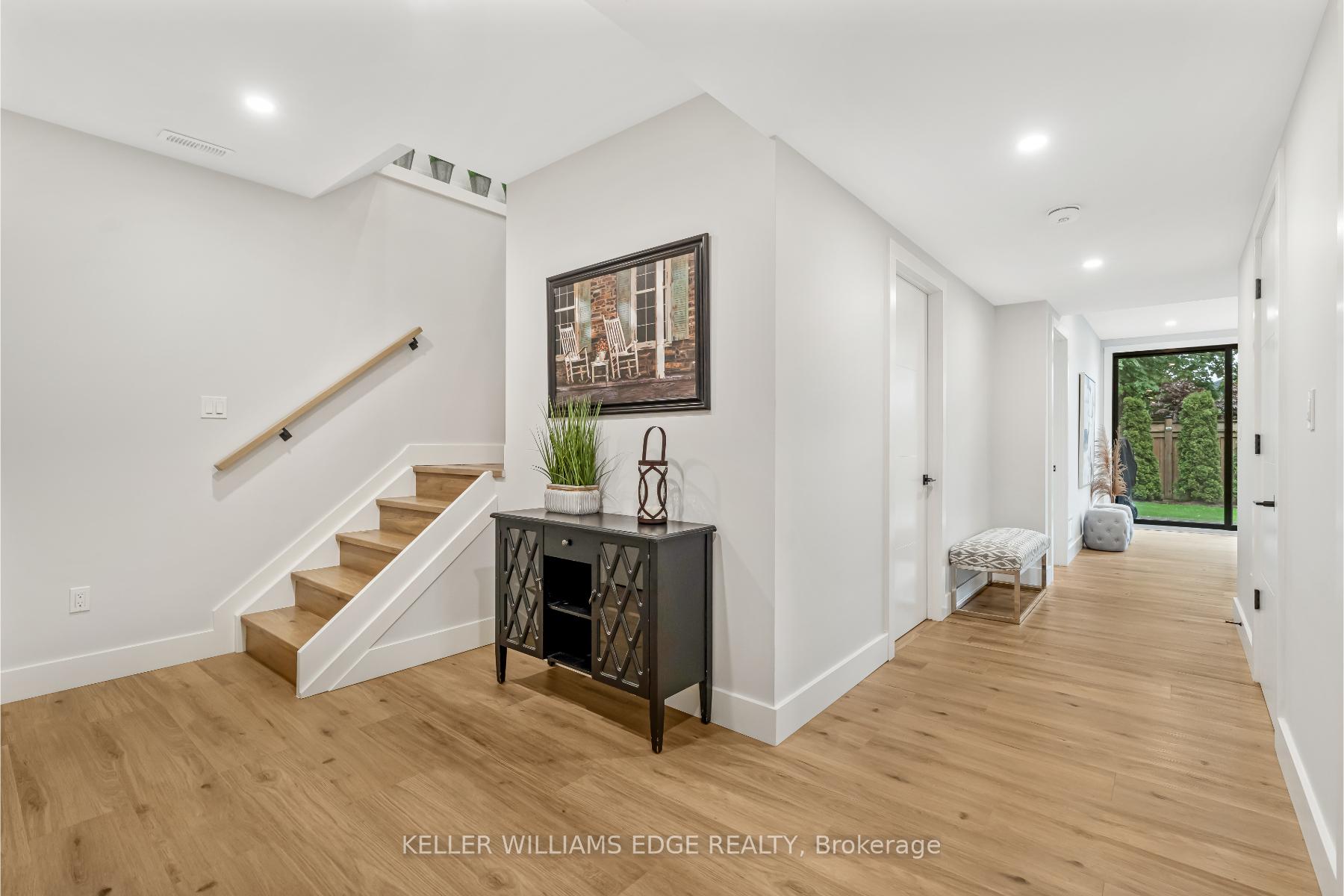Photo 51 of 5 Carl Crescent, Hamilton, Waterdown — HOMEH