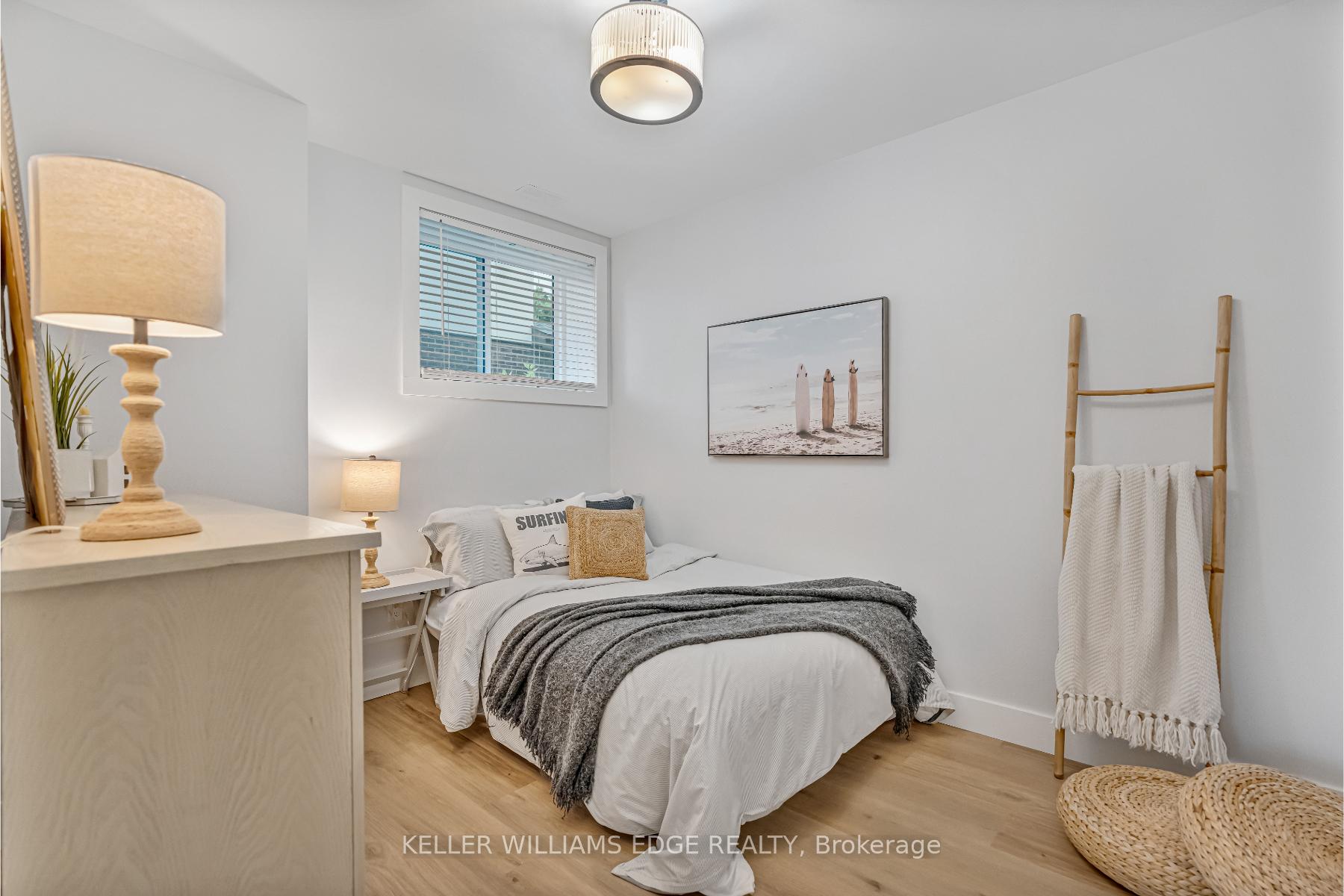 Photo 55 of 5 Carl Crescent, Hamilton, Waterdown — HOMEH