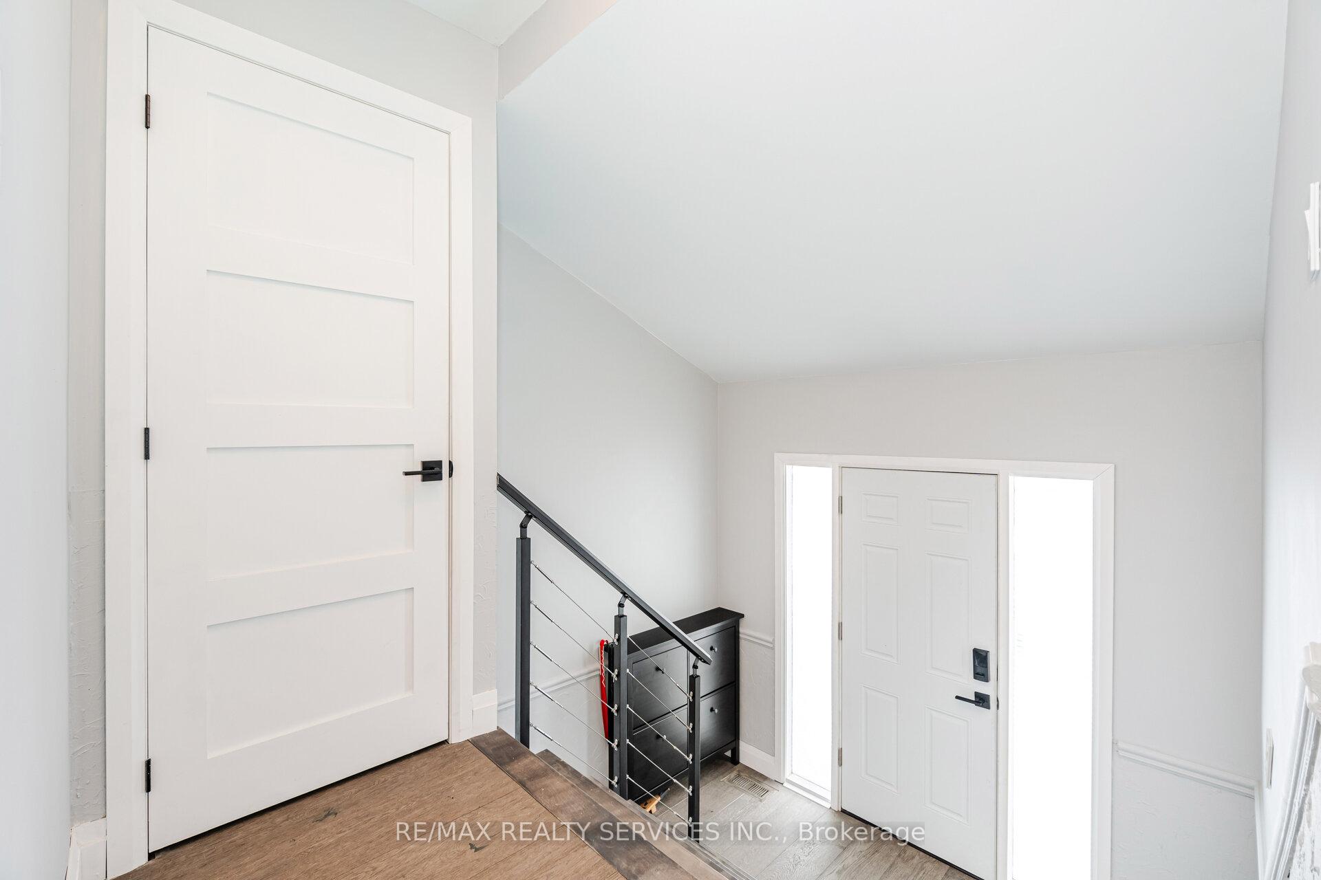 Photo 37 of 13 Royal Palm Drive, Brampton, Heart Lake East — HOMEH