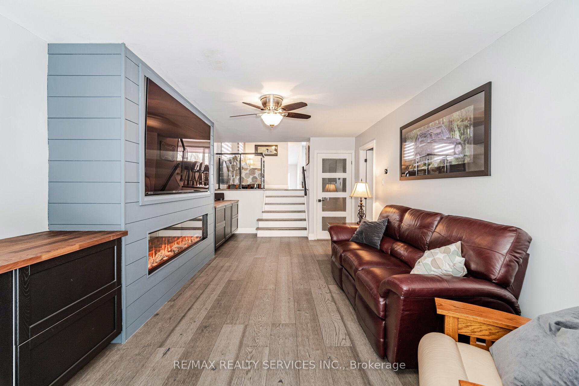 Photo 10 of 13 Royal Palm Drive, Brampton, Heart Lake East — HOMEH