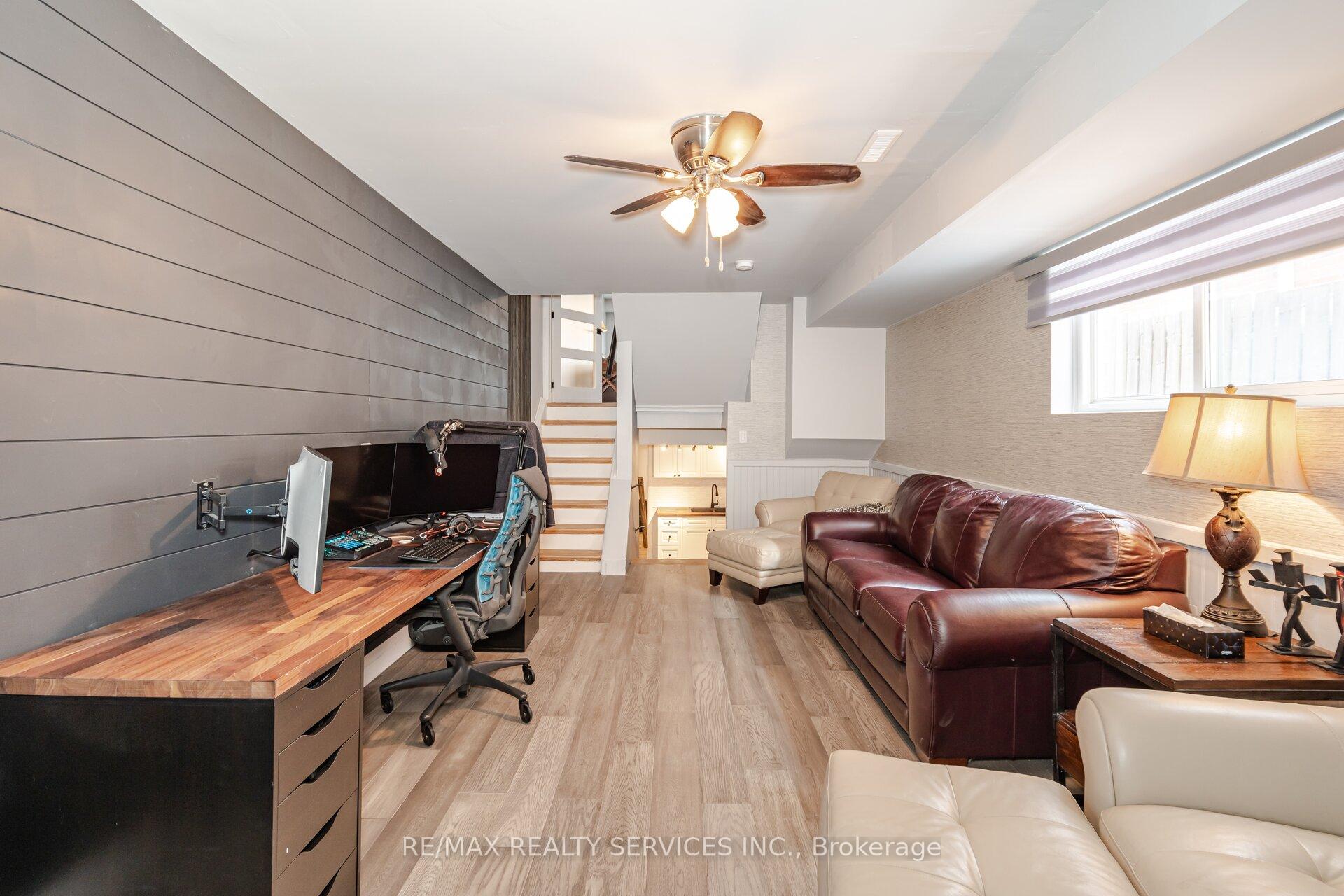 Photo 14 of 13 Royal Palm Drive, Brampton, Heart Lake East — HOMEH