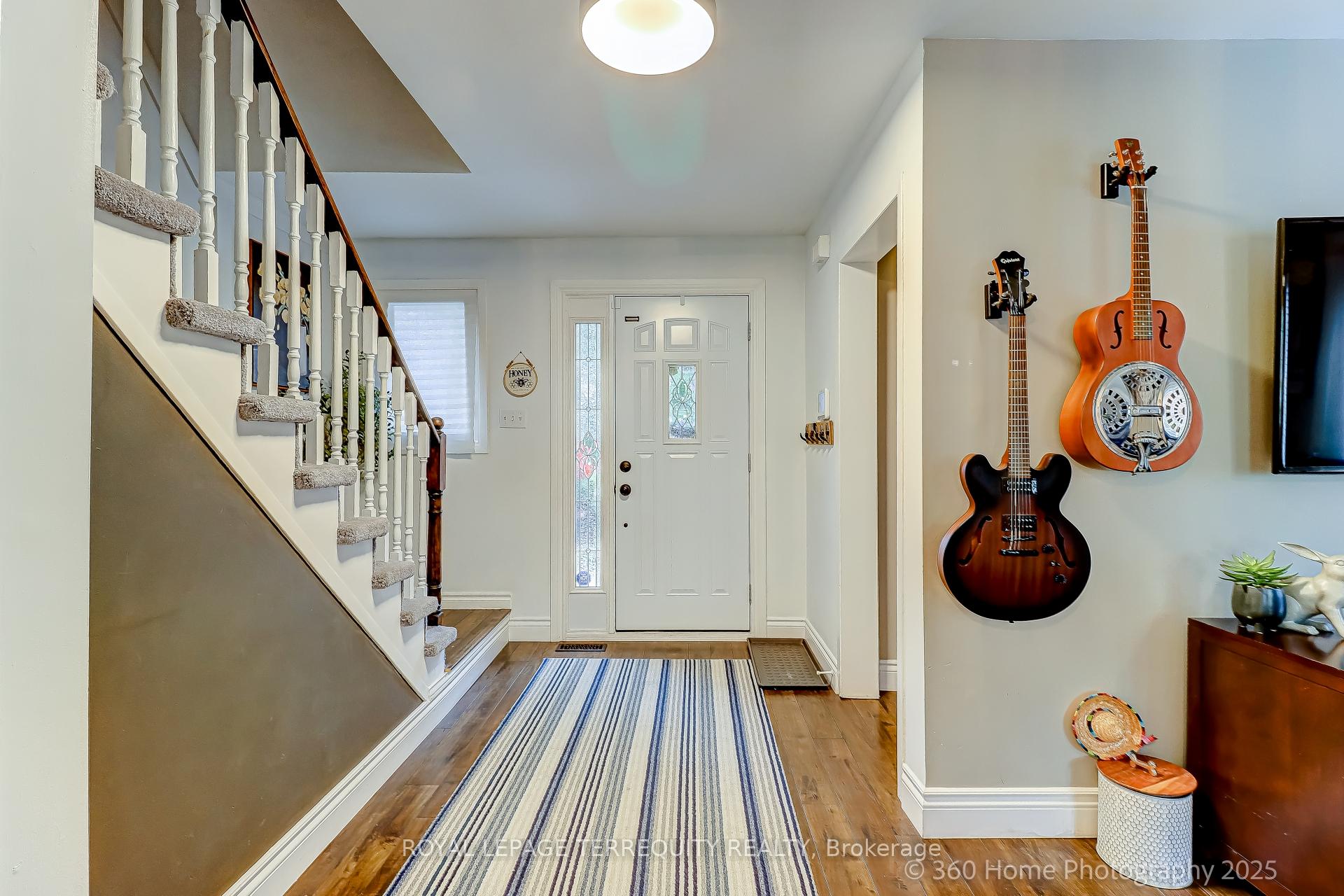 Photo 5 of 19 Tralee Street, Brampton, Heart Lake West — HOMEH