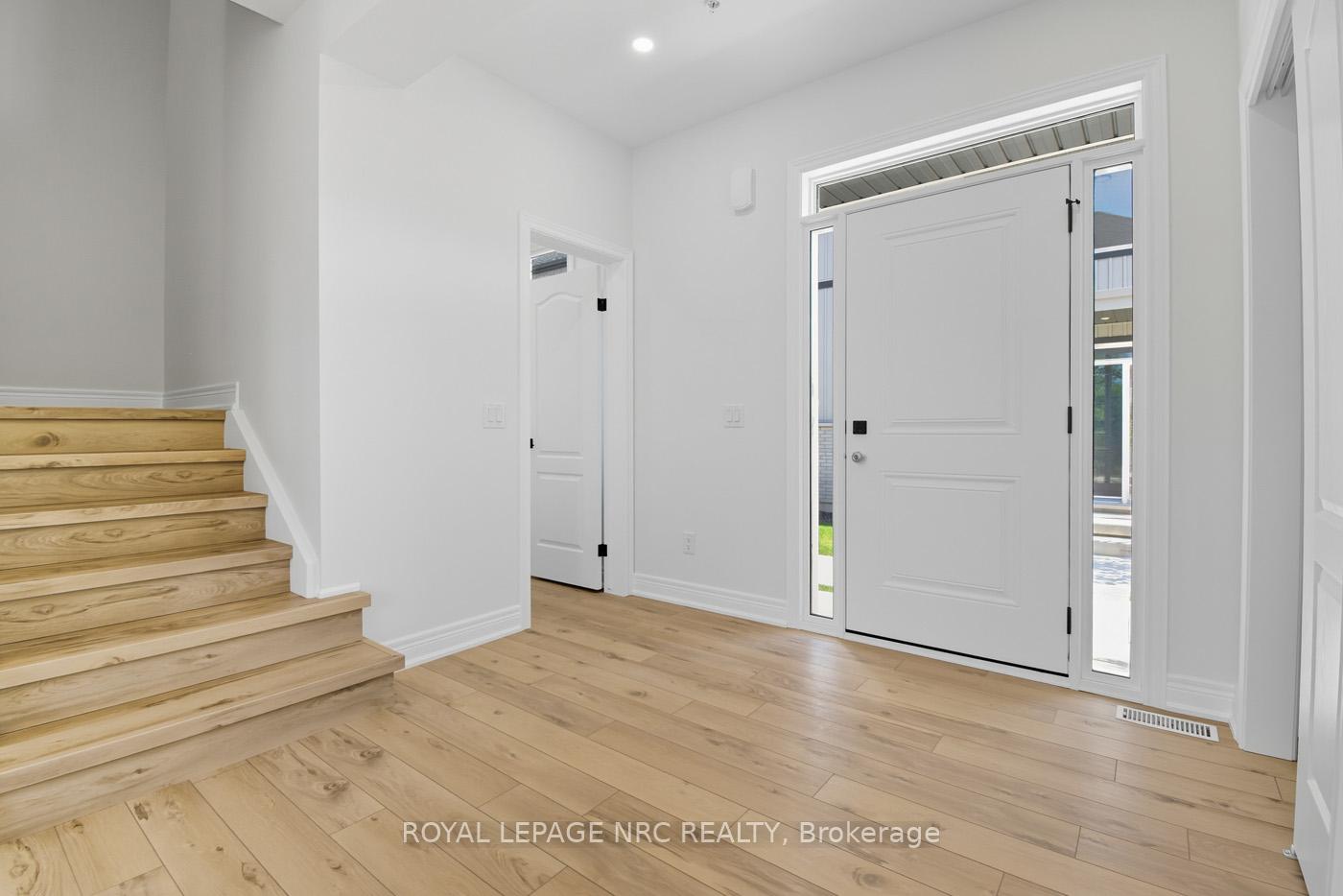 Photo 6 of Unit 13, 121A Moffatt Street, St. Catharines, Oakdale — HOMEH