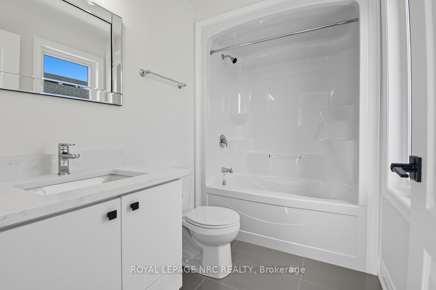 Photo 26 of Unit 13, 121A Moffatt Street, St. Catharines, Oakdale — HOMEH