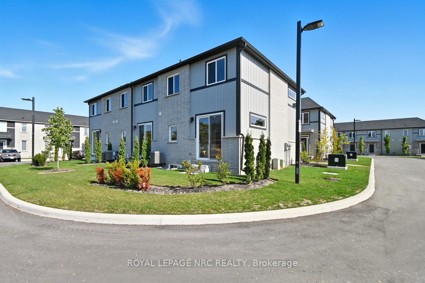 Photo 31 of Unit 13, 121A Moffatt Street, St. Catharines, Oakdale — HOMEH