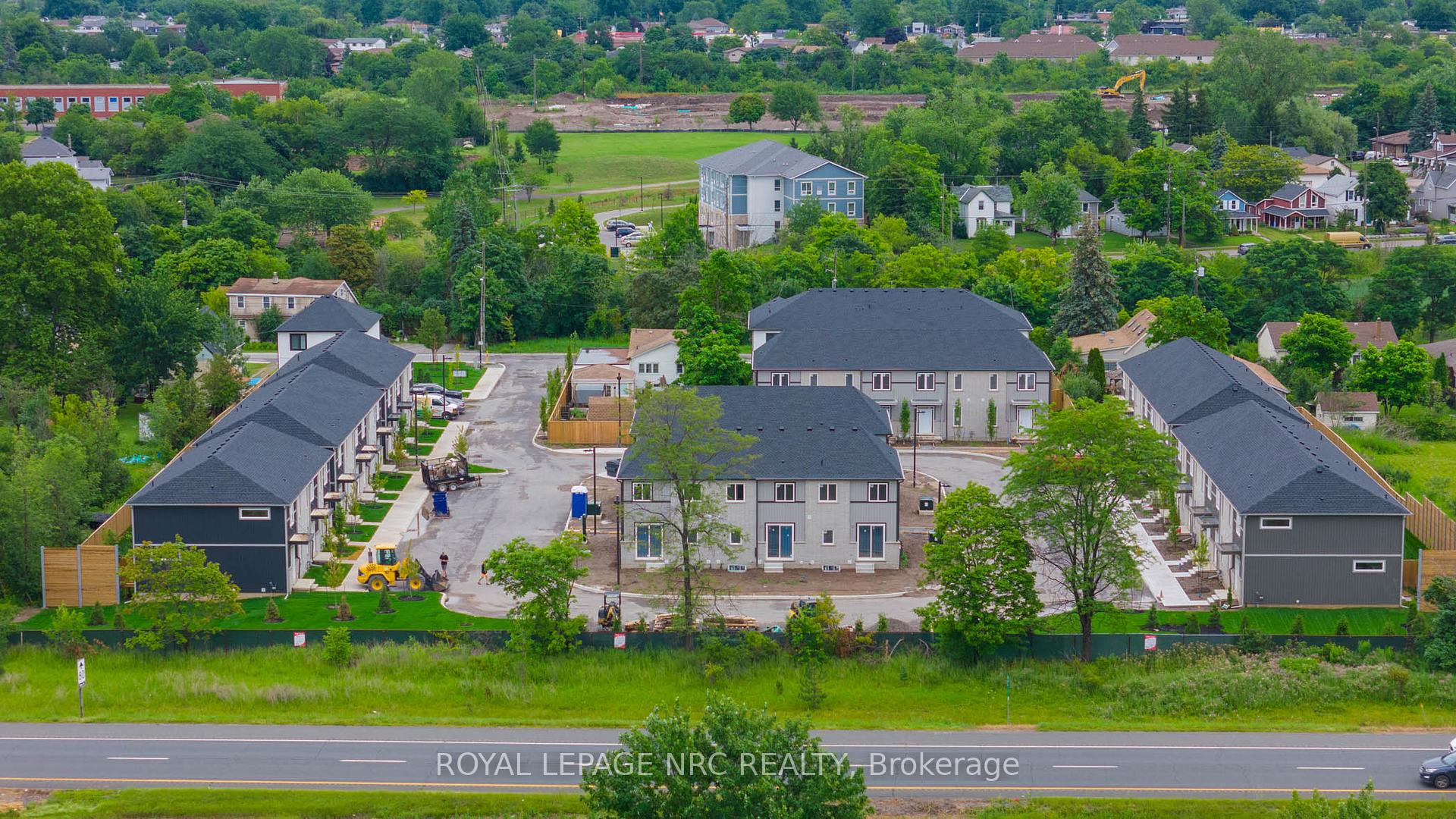 Photo 36 of Unit 13, 121A Moffatt Street, St. Catharines, Oakdale — HOMEH
