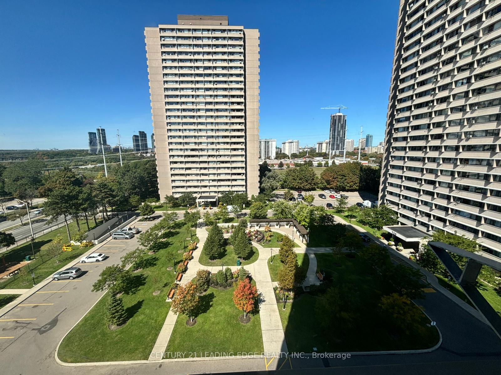 Front of Unit 902, 715 Don Mills Road