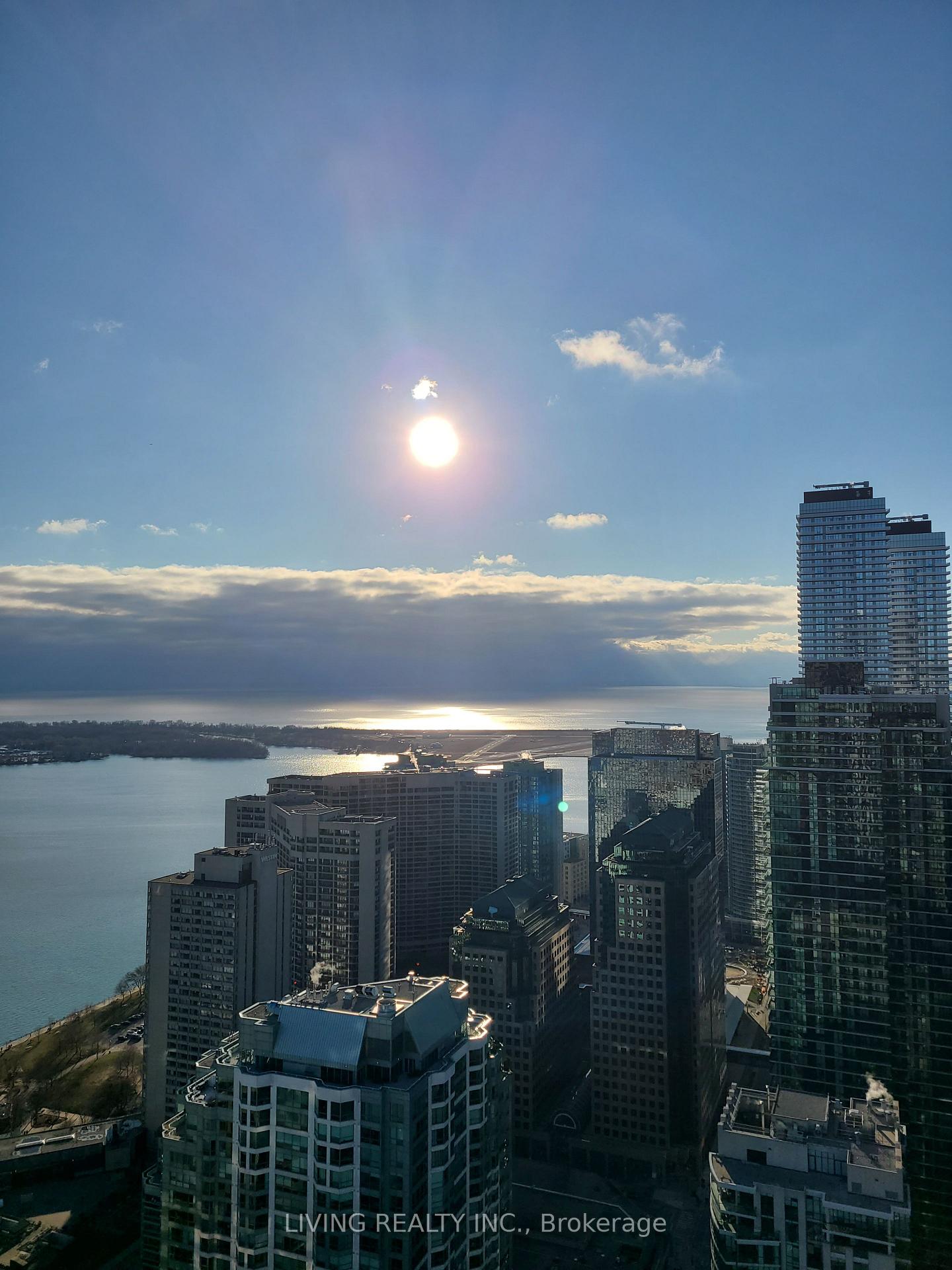 Photo 8 of Unit 5004, 28 Freeland Street, Toronto, Waterfront Communities — HOMEH