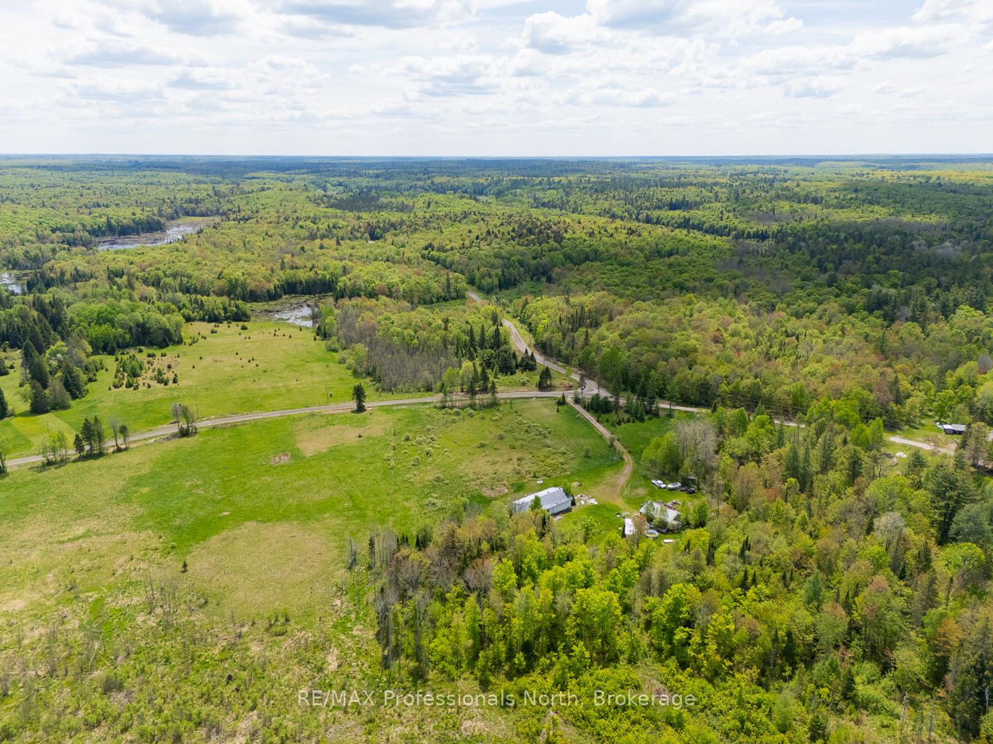 Photo 5 of 1468 Nelson Lake Road, Magnetawan, Spence — HOMEH