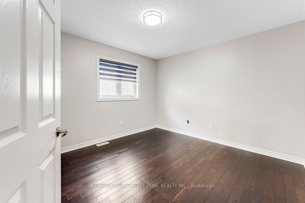Photo 38 of 95 Teal Crest Circle, Brampton, Credit Valley — HOMEH