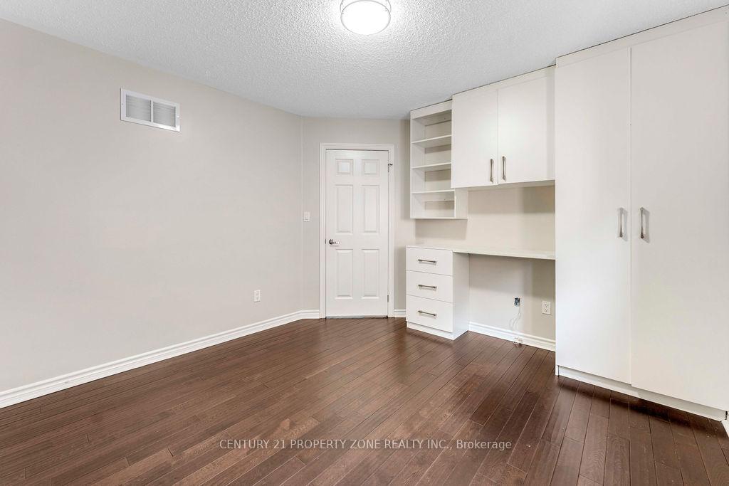 Photo 6 of 95 Teal Crest Circle, Brampton, Credit Valley — HOMEH