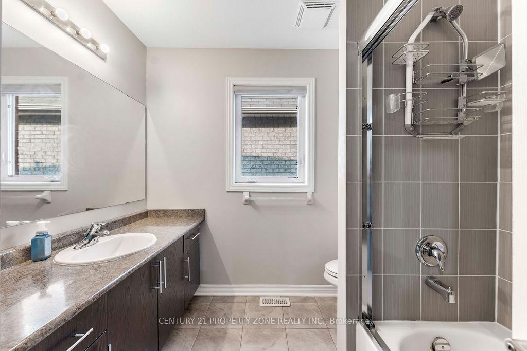 Photo 8 of 95 Teal Crest Circle, Brampton, Credit Valley — HOMEH