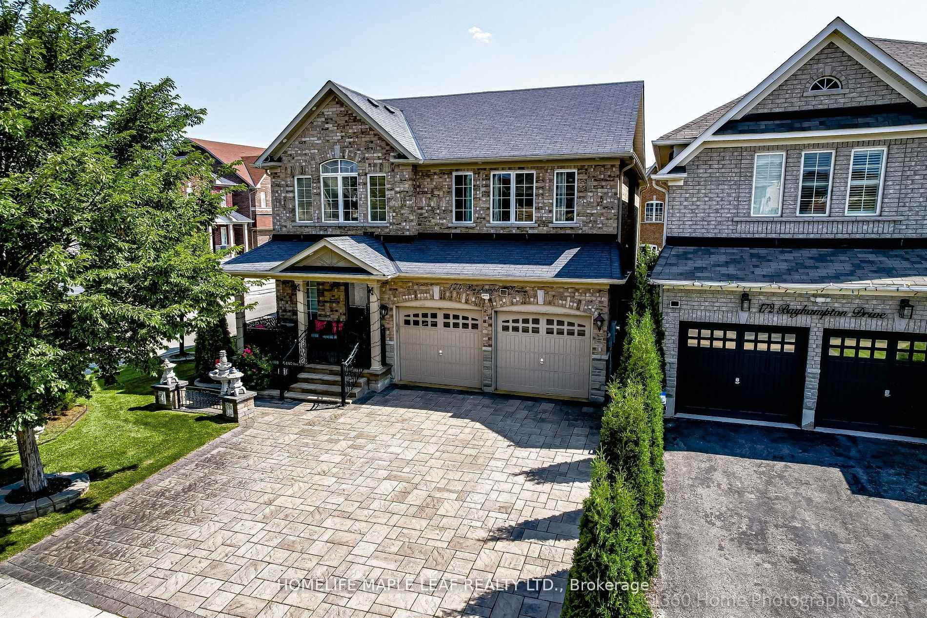Photo 4 of 174 Bayhampton Drive, Brampton, Vales of Castlemore — HOMEH