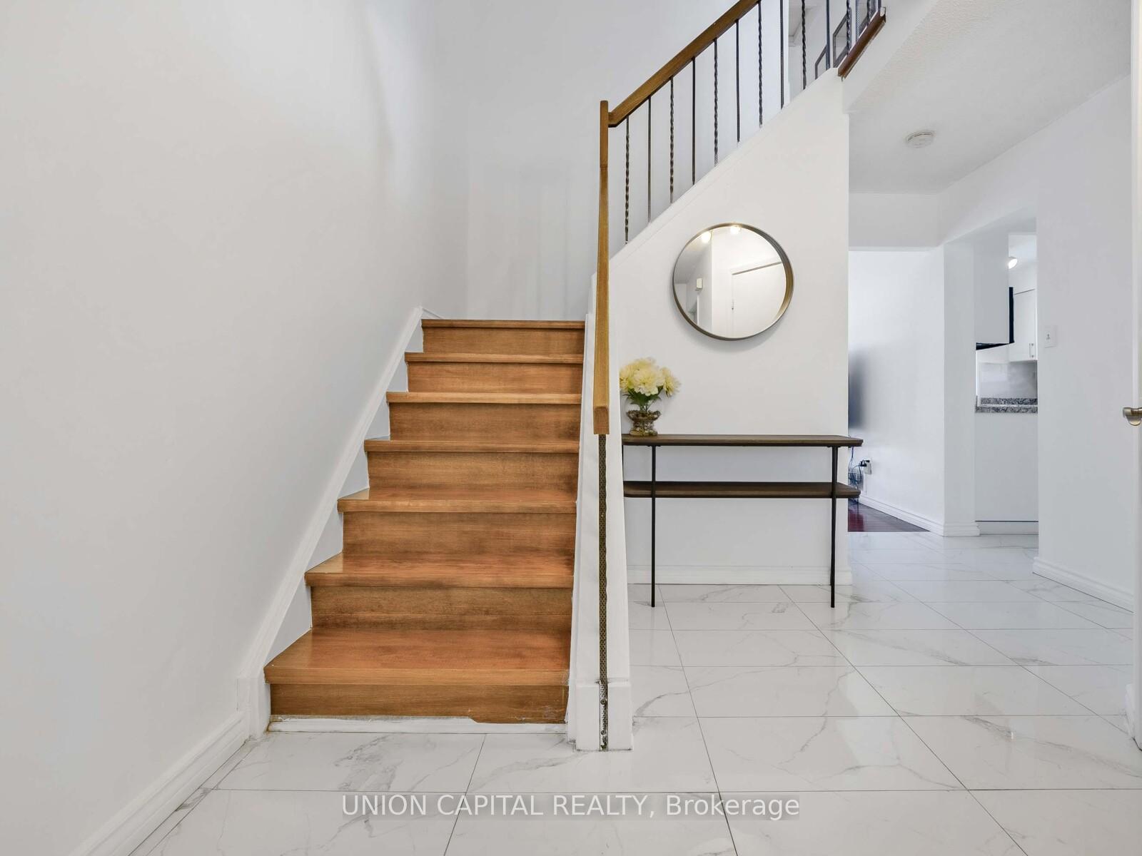 Photo 4 of 165 Simmons Boulevard, Brampton, Madoc — HOMEH