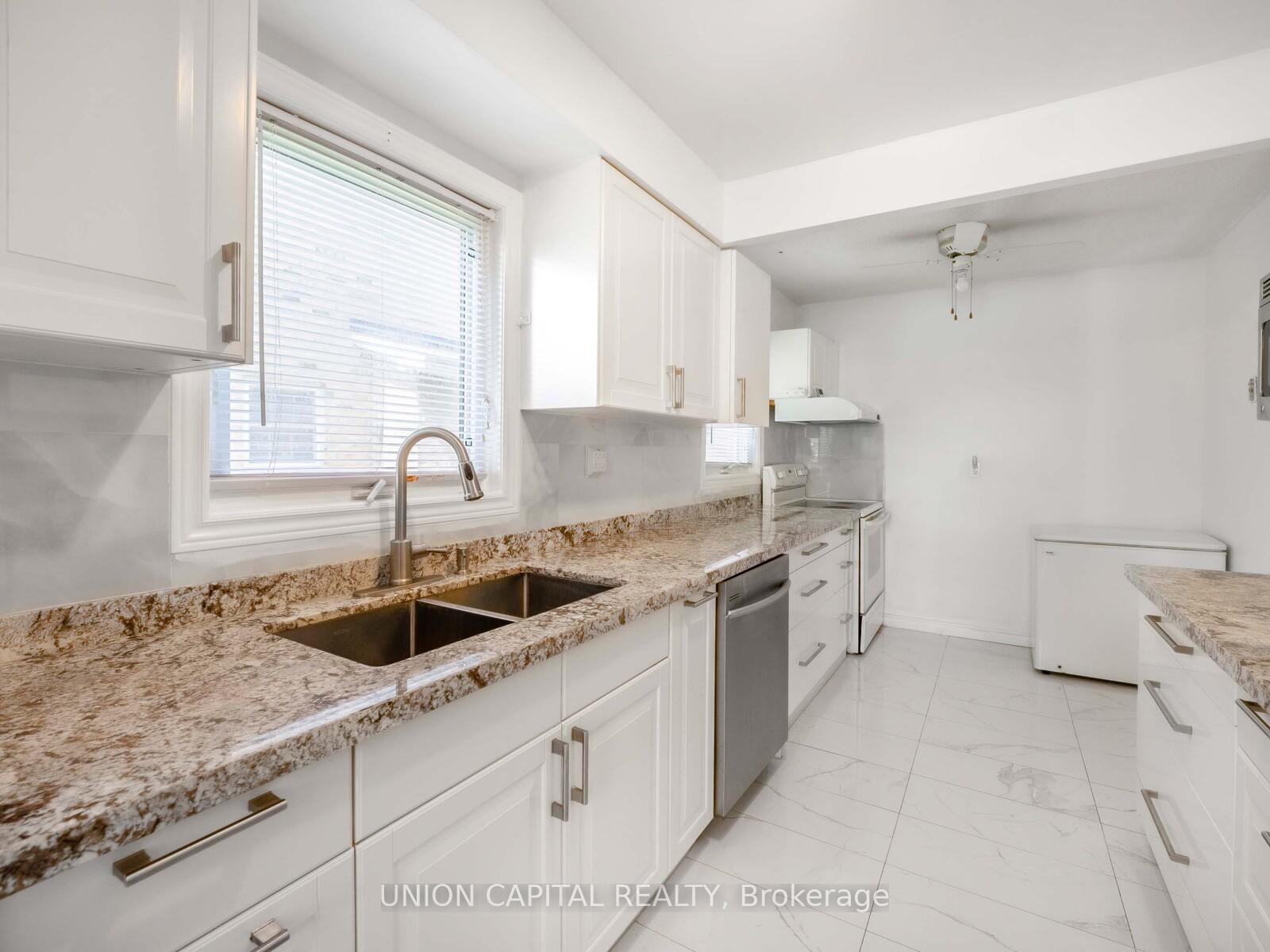 Photo 7 of 165 Simmons Boulevard, Brampton, Madoc — HOMEH