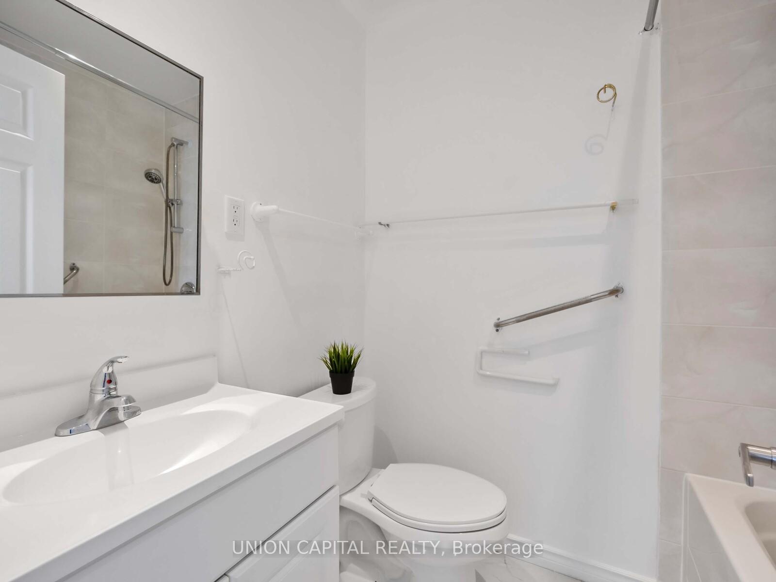 Photo 18 of 165 Simmons Boulevard, Brampton, Madoc — HOMEH