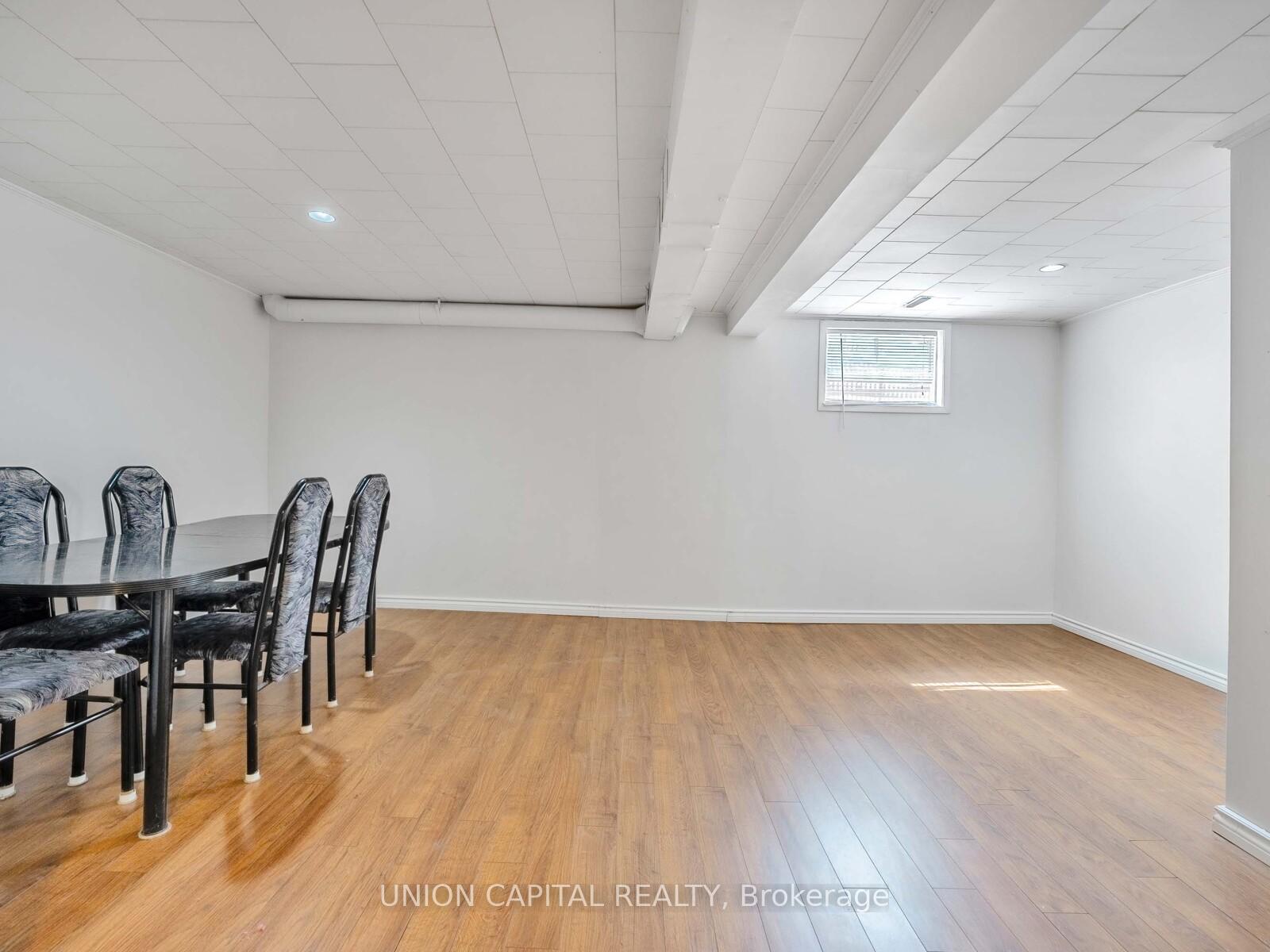Photo 23 of 165 Simmons Boulevard, Brampton, Madoc — HOMEH