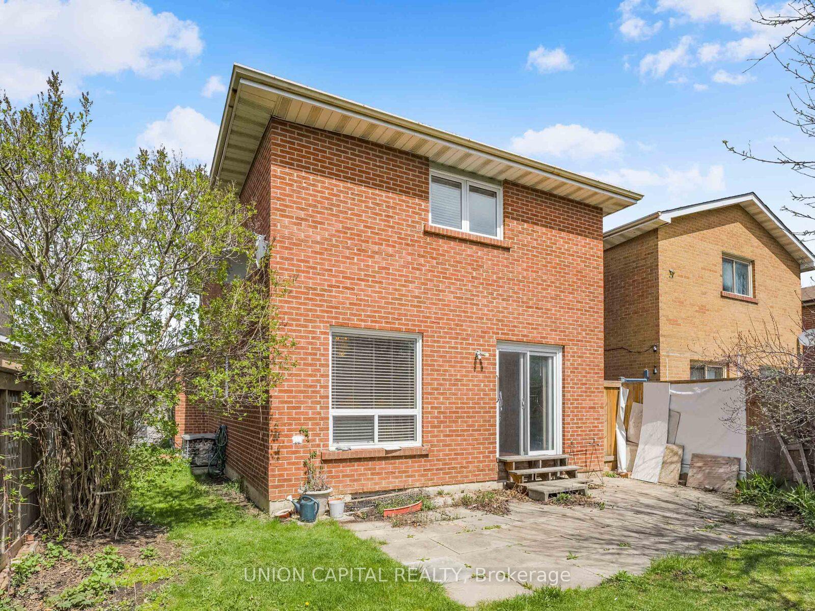 Photo 25 of 165 Simmons Boulevard, Brampton, Madoc — HOMEH
