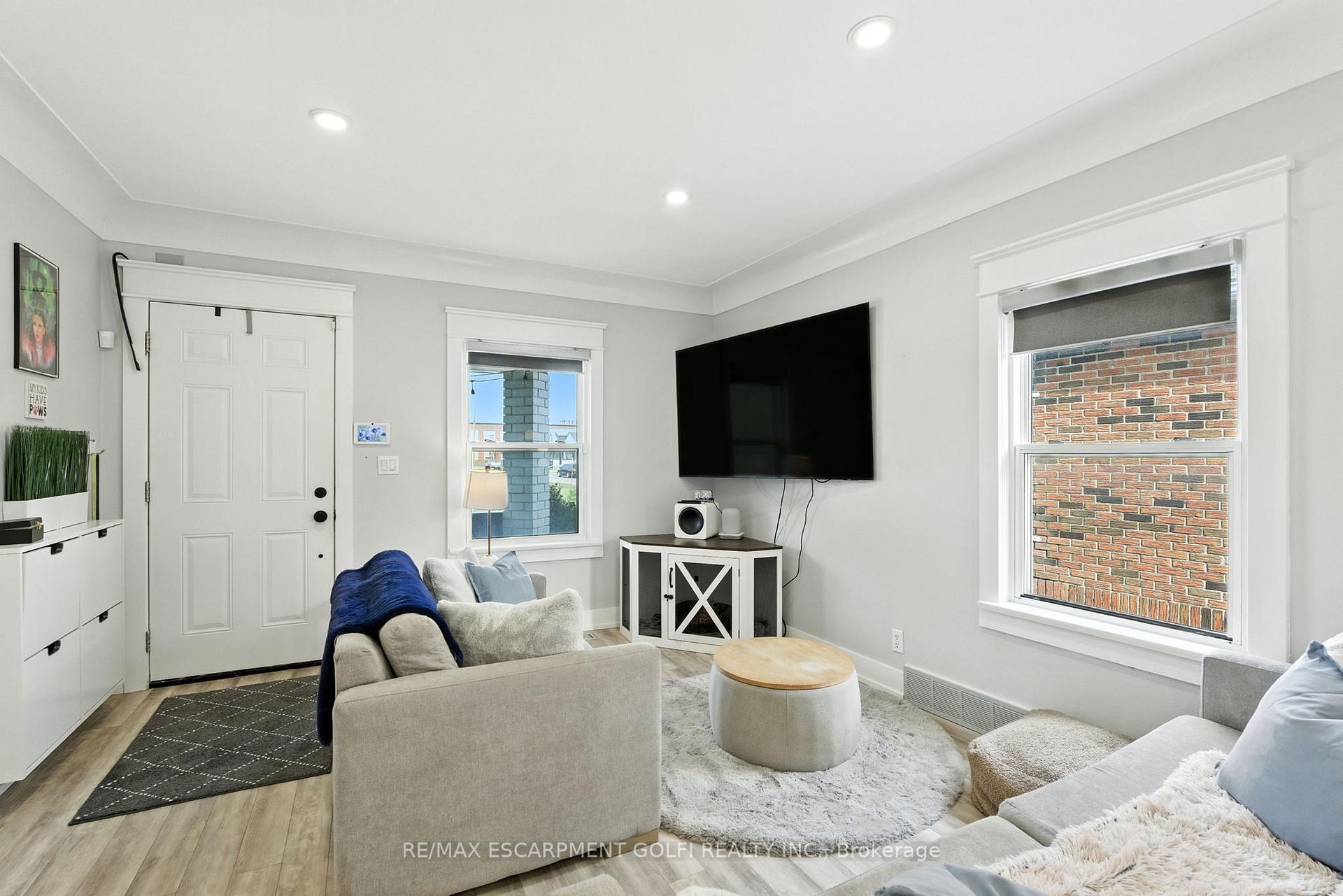 Photo 5 of 80 Haynes Avenue, St. Catharines, E. Chester — HOMEH