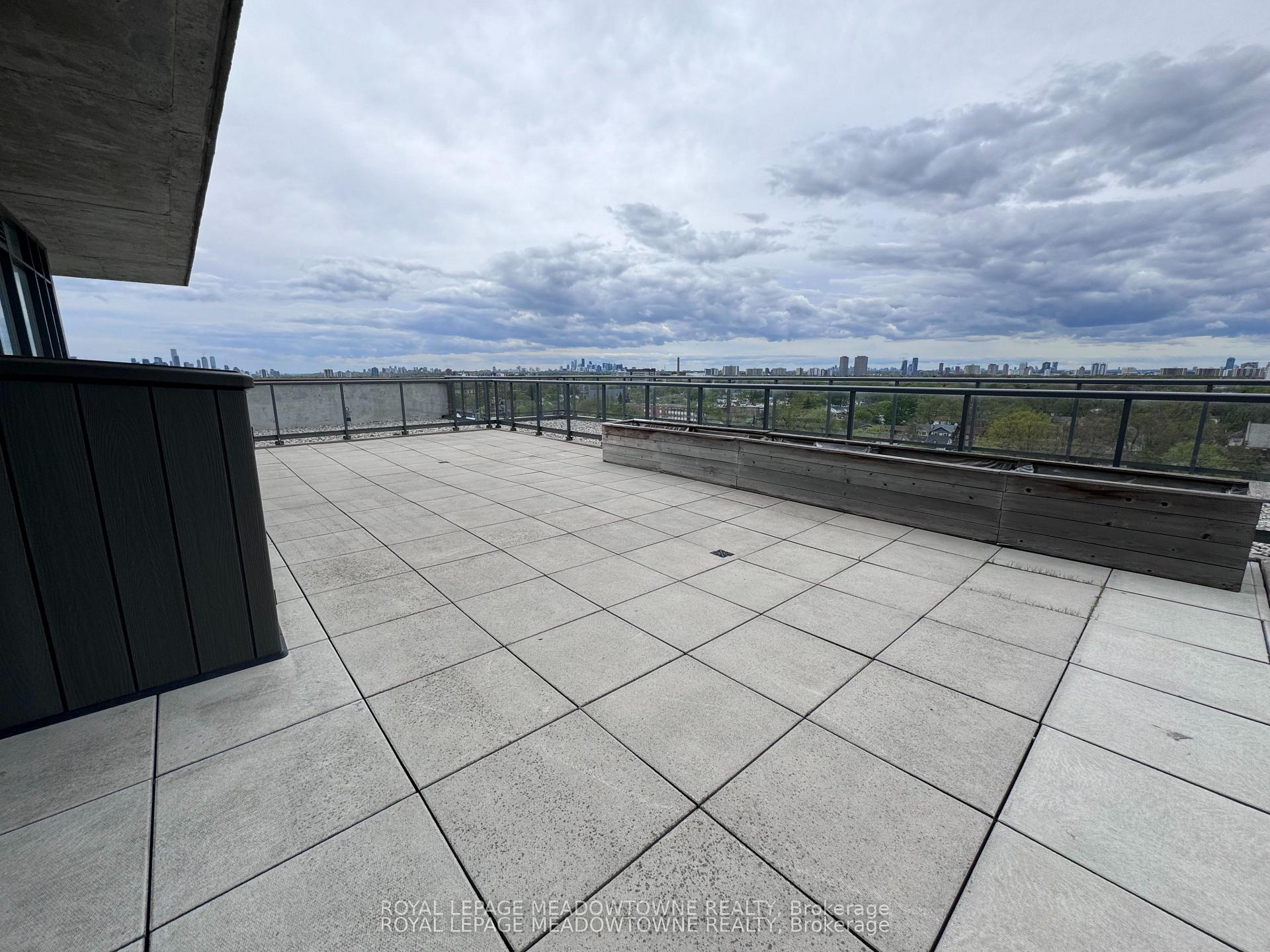 Photo 8 of Unit 1001, 2055 Danforth Avenue, Toronto, Woodbine Corridor — HOMEH