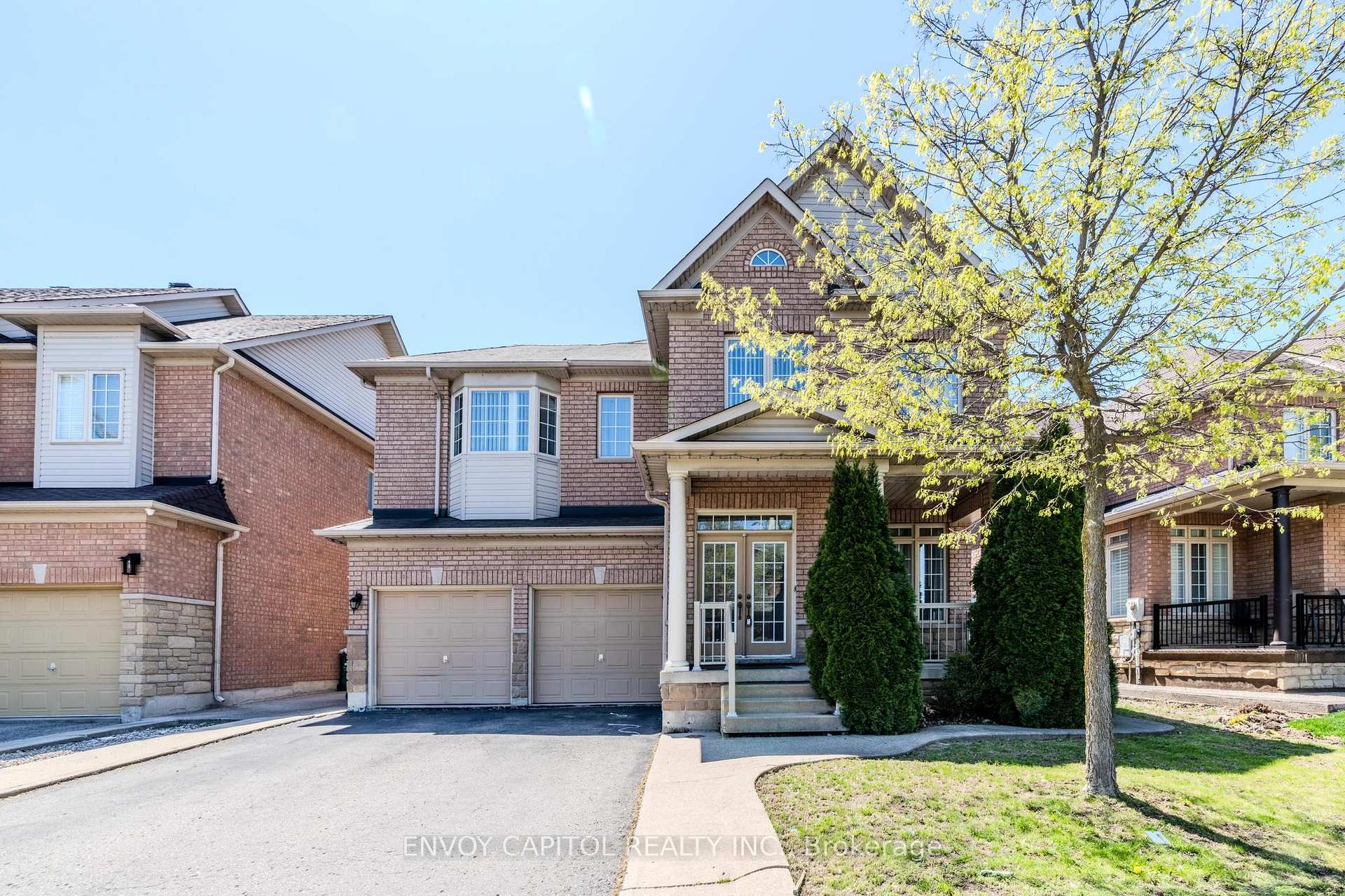 Photo 1 of 6 Sparkling Place, Brampton, Sandringham-Wellington — HOMEH
