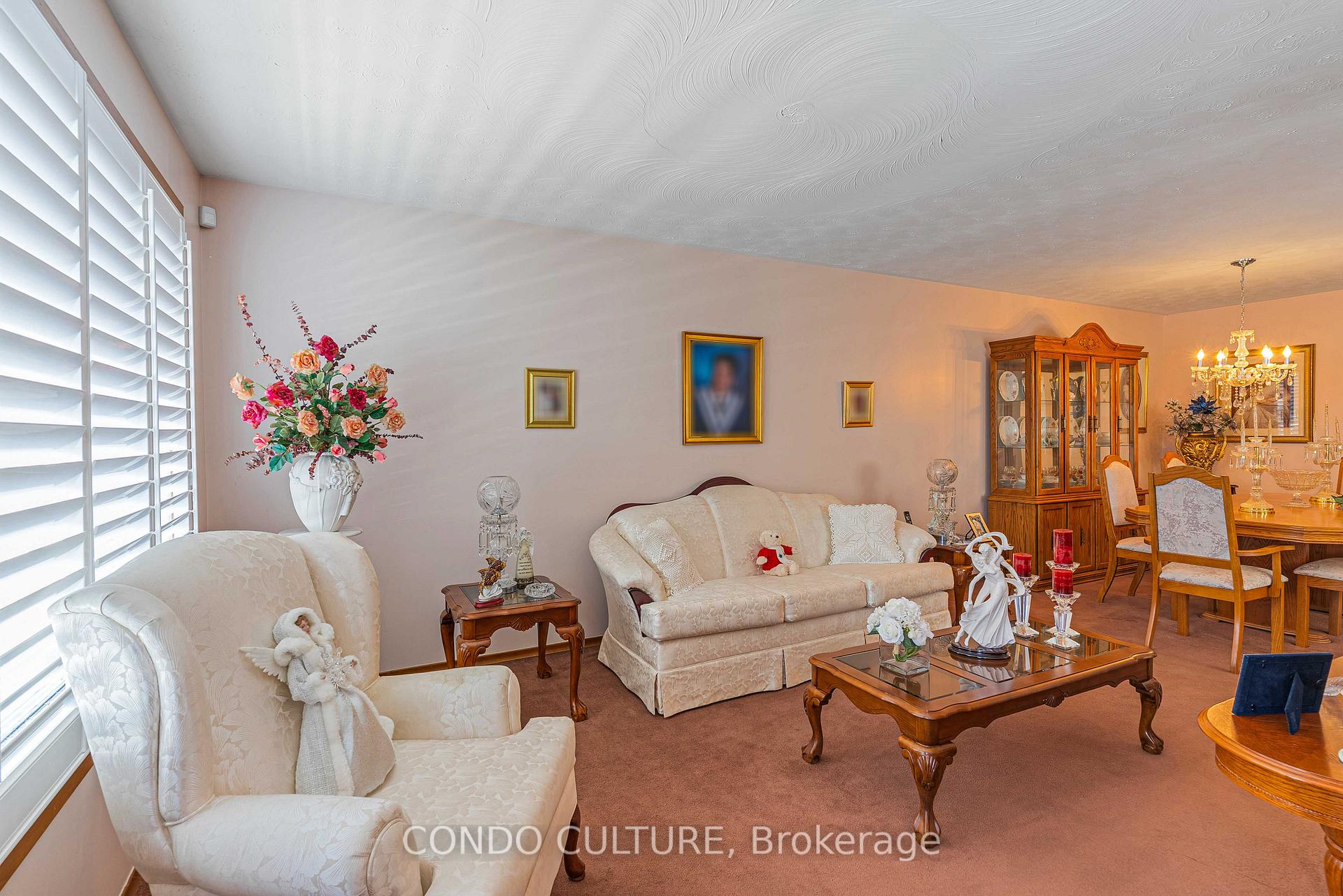 Photo 7 of 202 Ray Street N, Hamilton, Strathcona — HOMEH